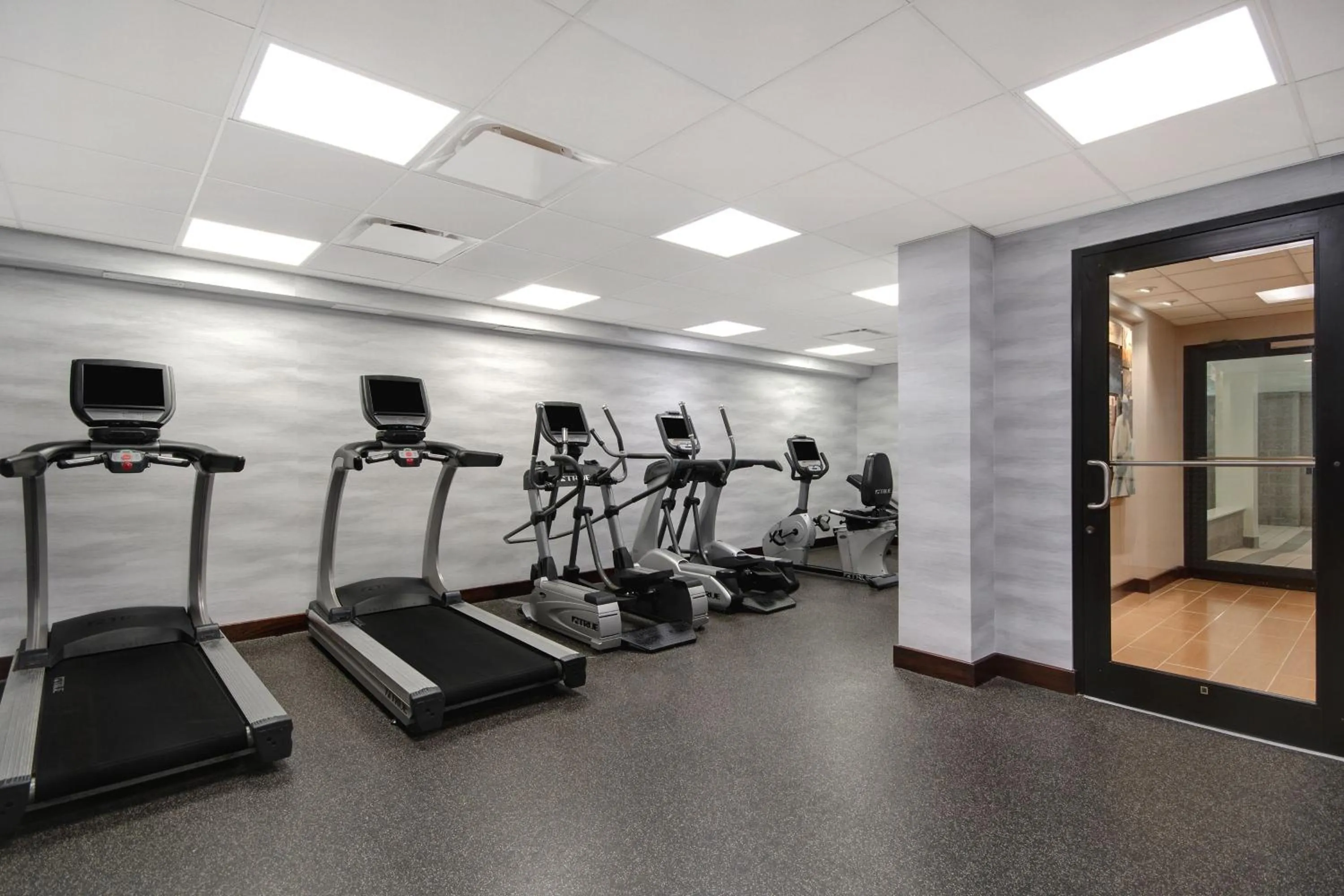 Fitness centre/facilities in Fairfield Inn and Suites by Marriott Rochester West/Greece
