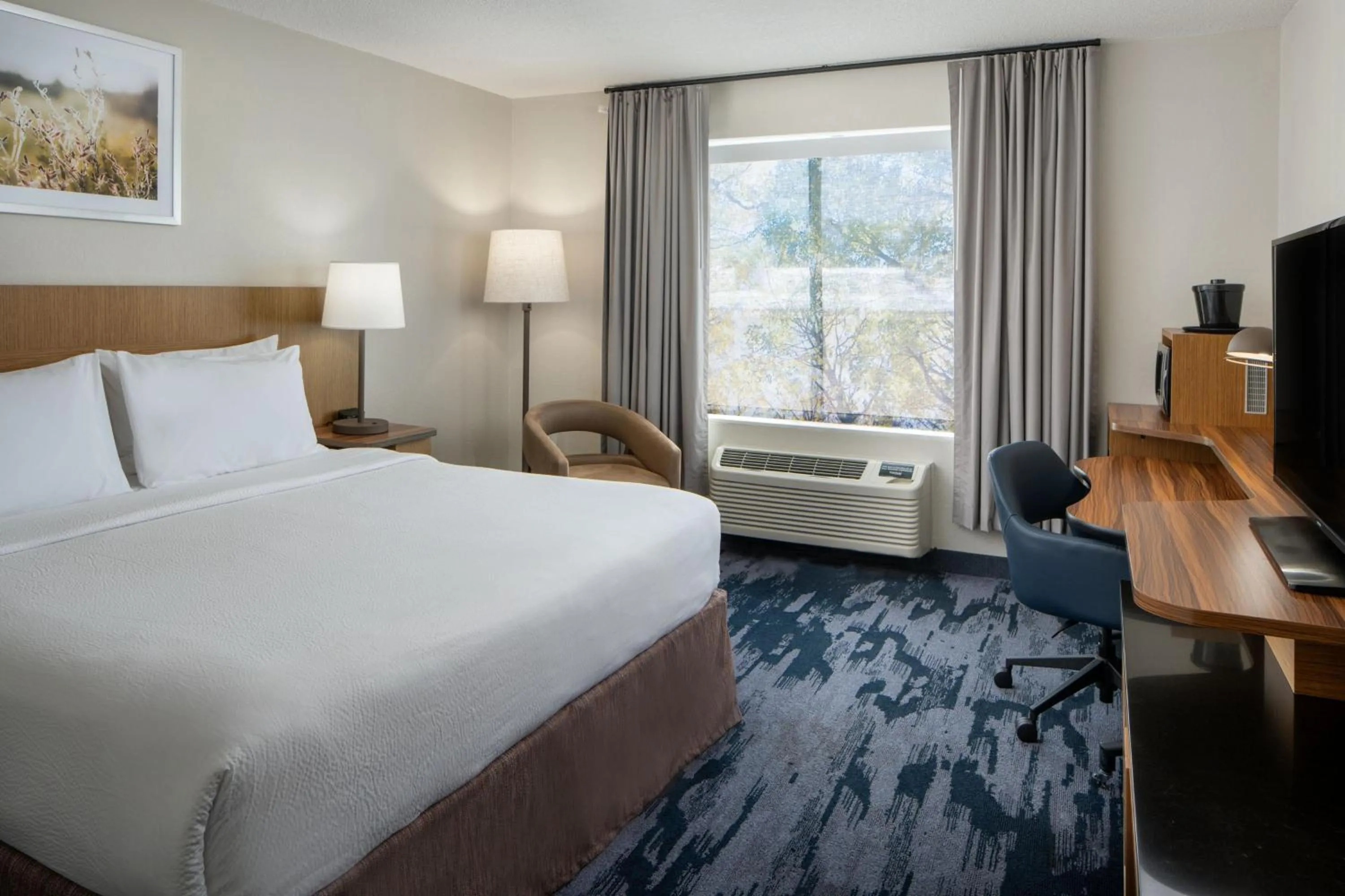 Bedroom, Bed in Fairfield Inn & Suites by Marriott Fort Myers Cape Coral