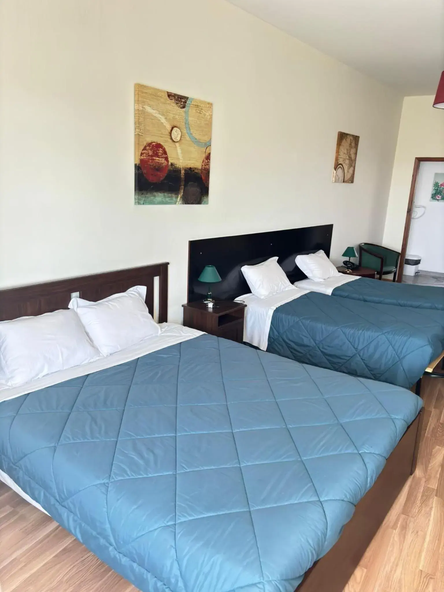 Comfort Triple Room in Hotel Trindade Coelho Comfort Triple Room in Hotel Trindade Coelho