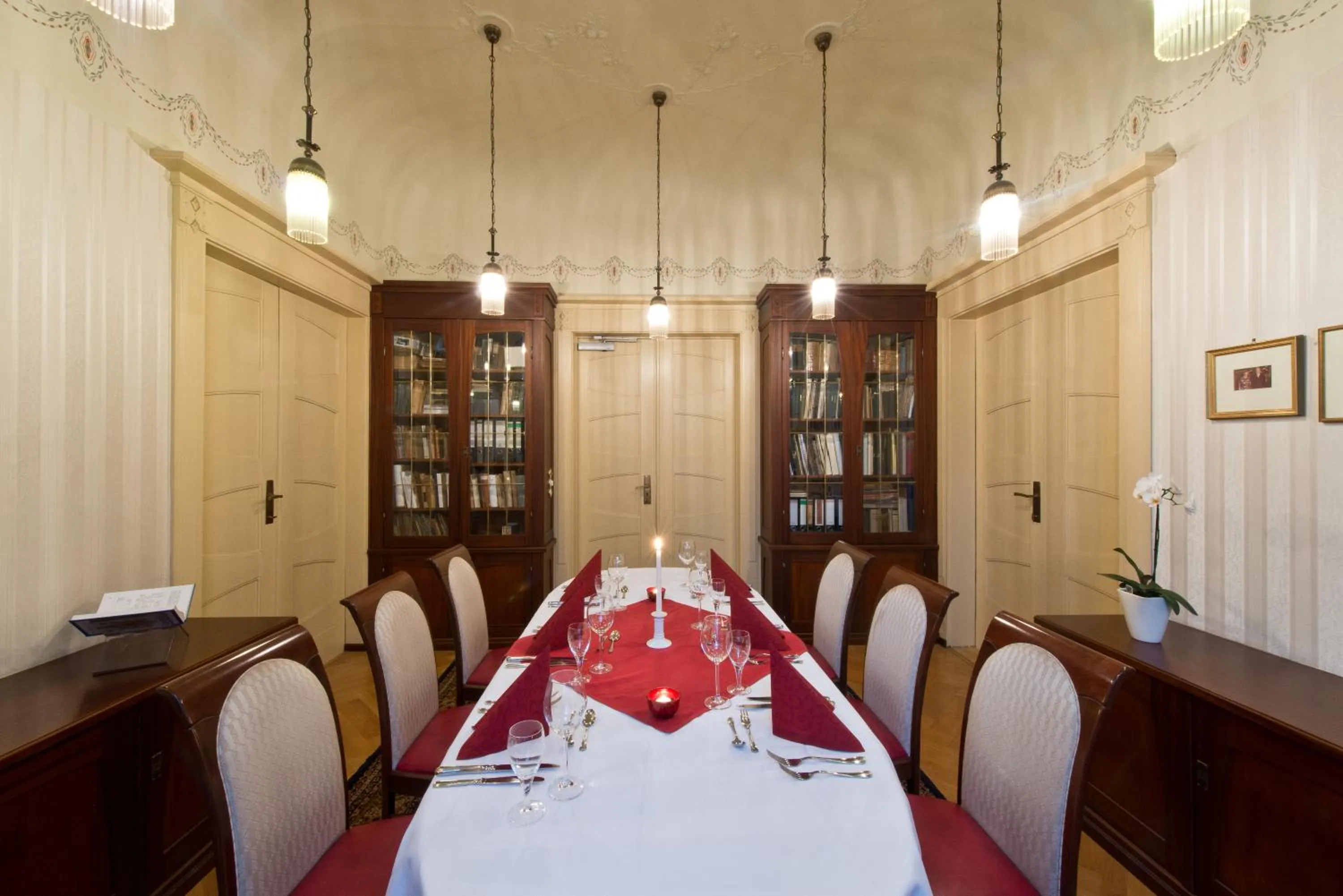 Restaurant/places to eat in Hotel Katharinenhof