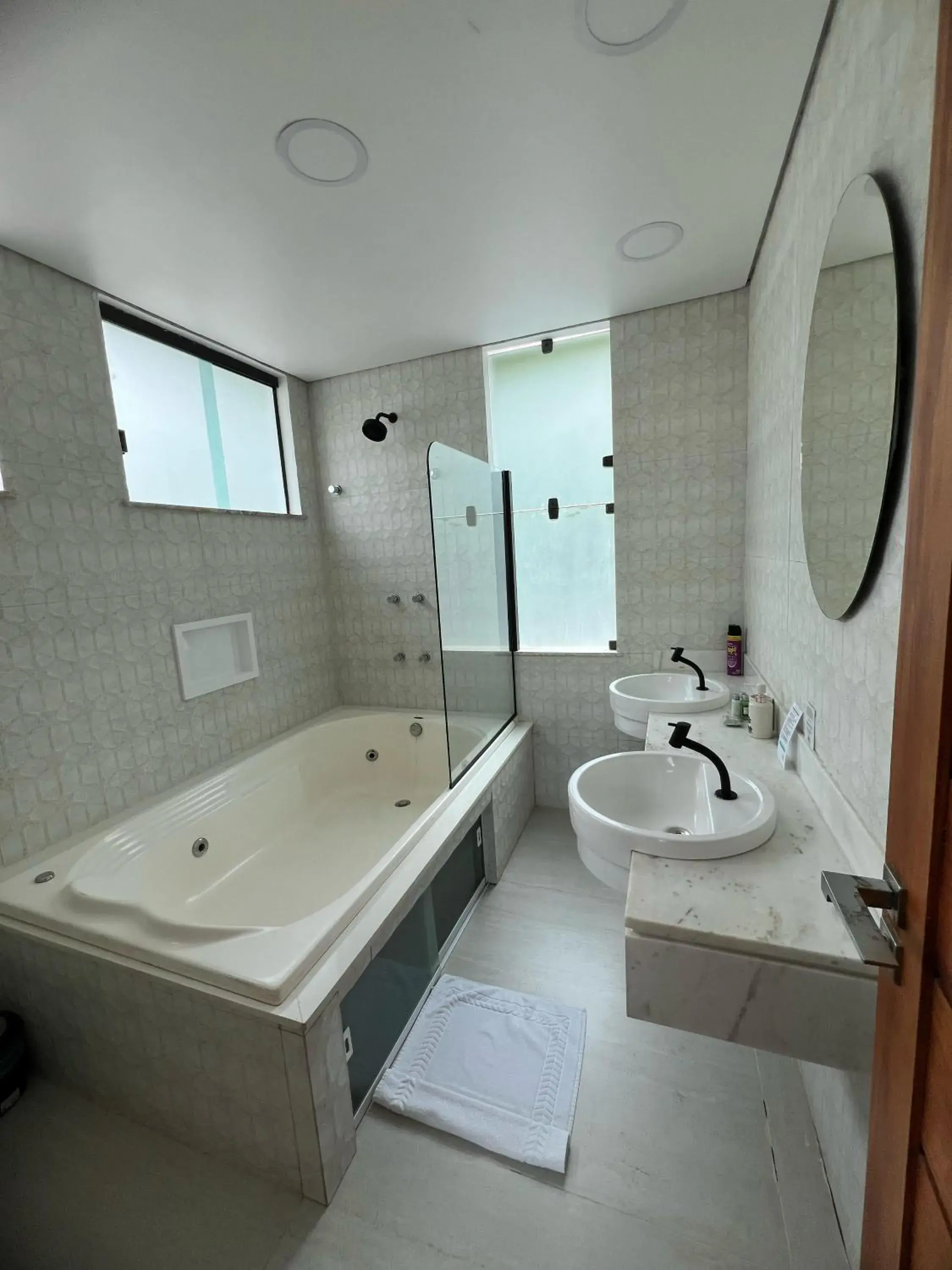 Deluxe Suite with Spa Bath - single occupancy in Pousada Praia Bela Deluxe Suite with Spa Bath - single occupancy in Pousada Praia Bela