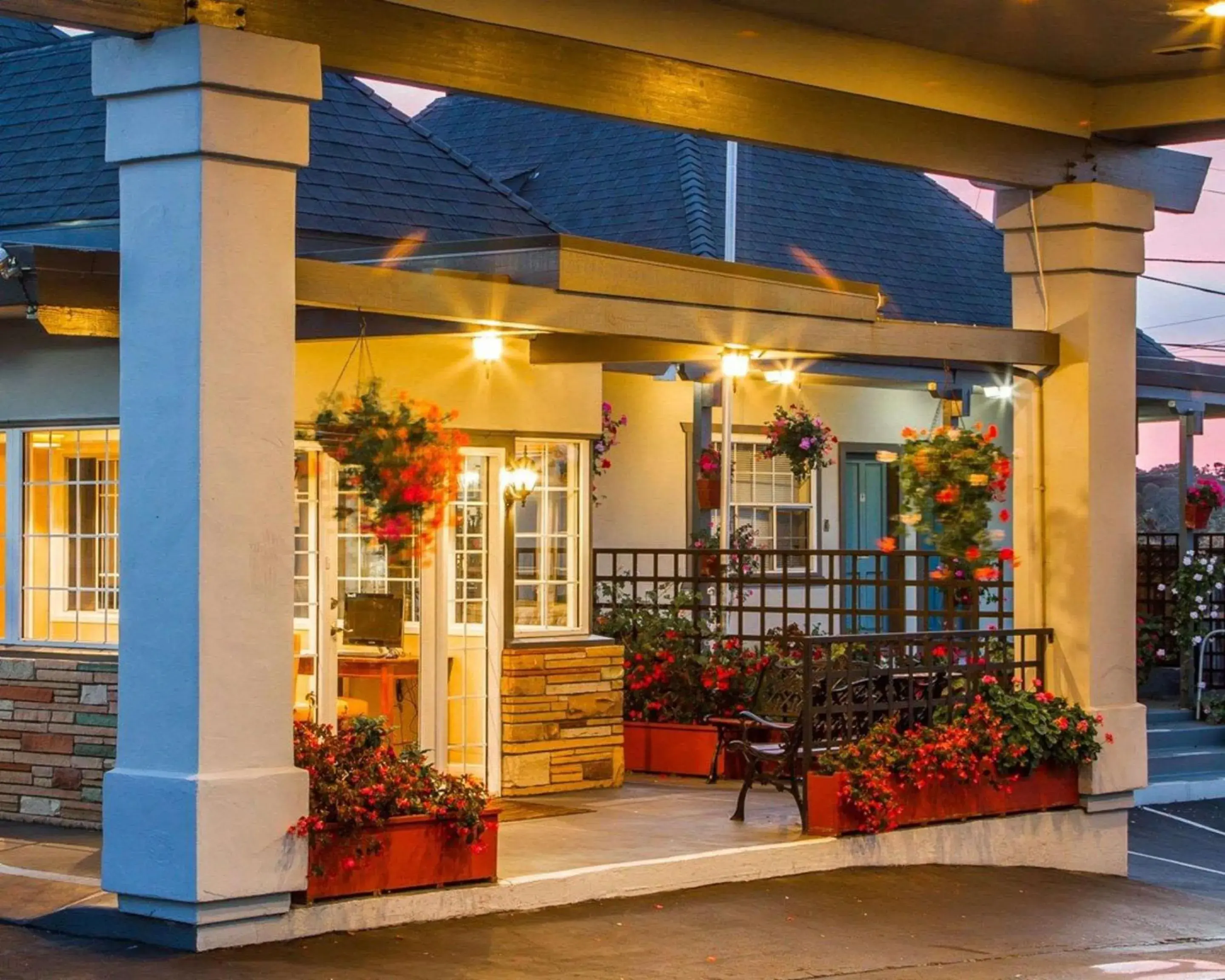 Property building in Blu Pacific Hotel Property building in Blu Pacific Hotel