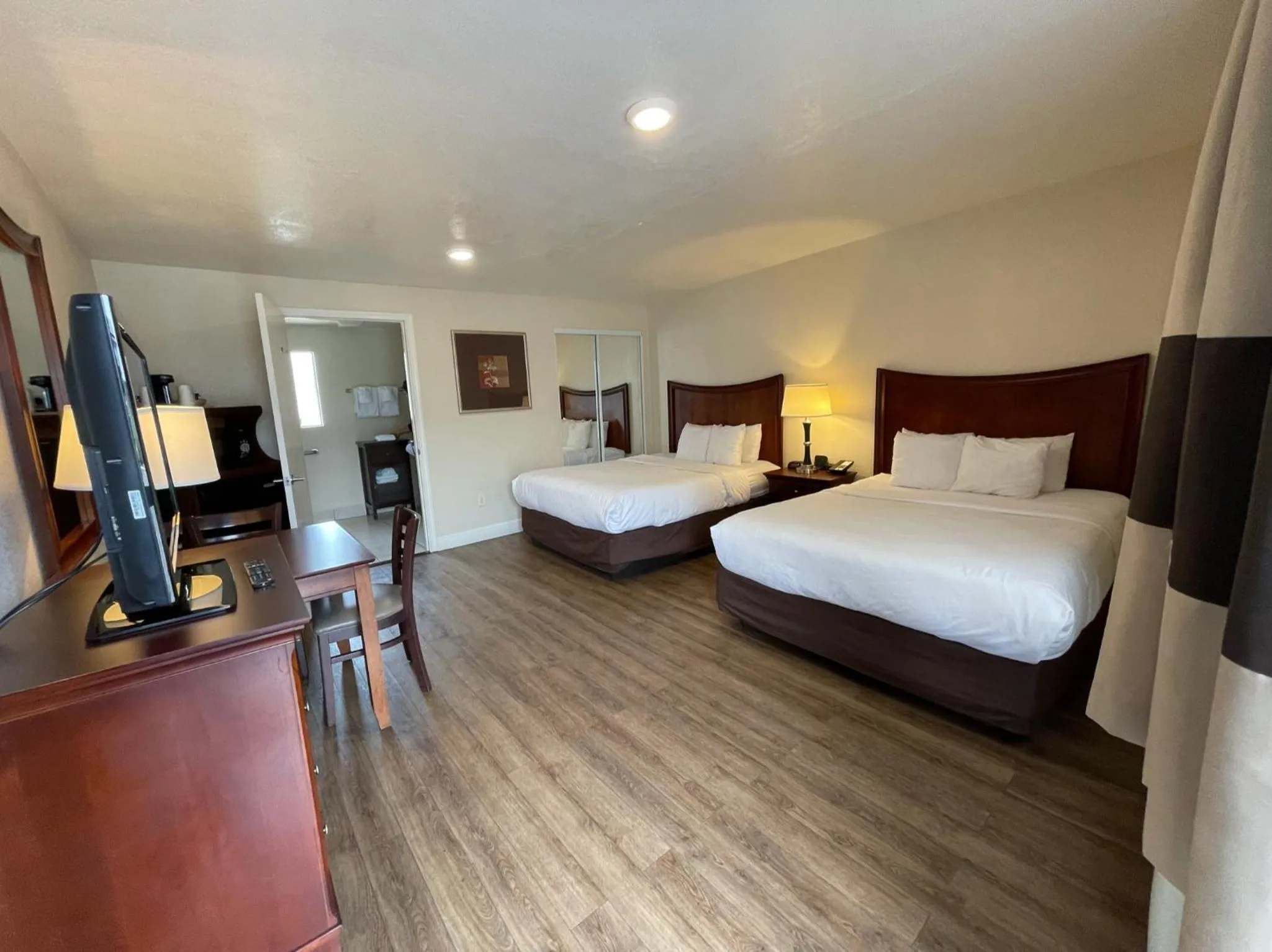 Photo of the whole room, Bed in Blu Pacific Hotel