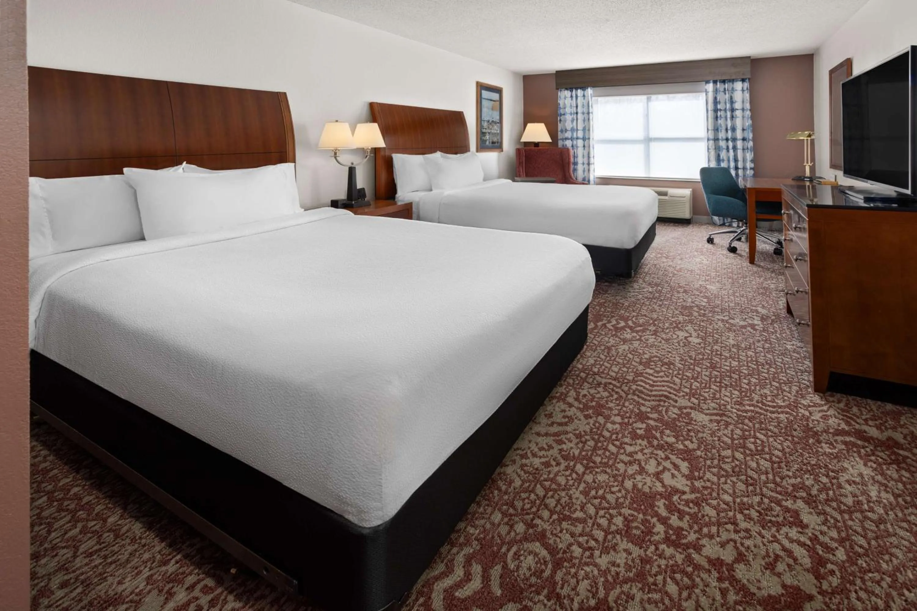 Bed in Hilton Garden Inn Milford