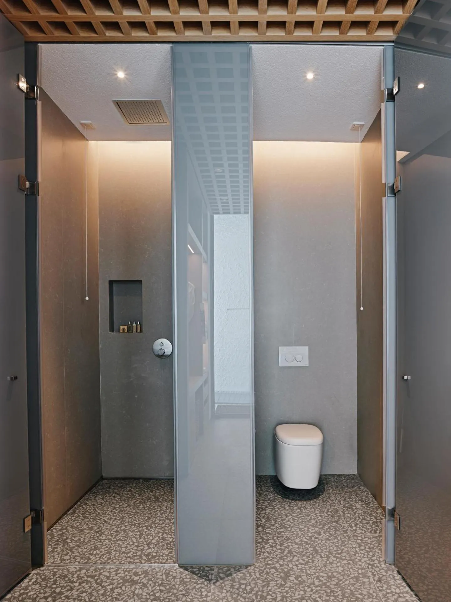Toilet in Voyage Torba Hotel