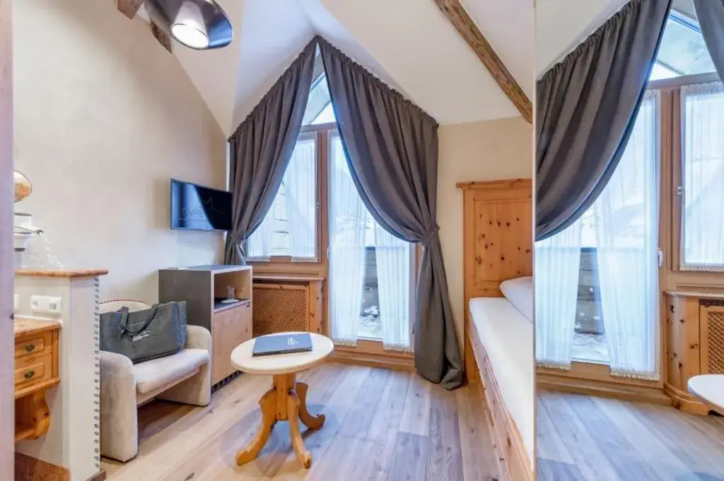 Single Room with Balcony in Sport- und Genusshotel Silvretta Single Room with Balcony in Sport- und Genusshotel Silvretta