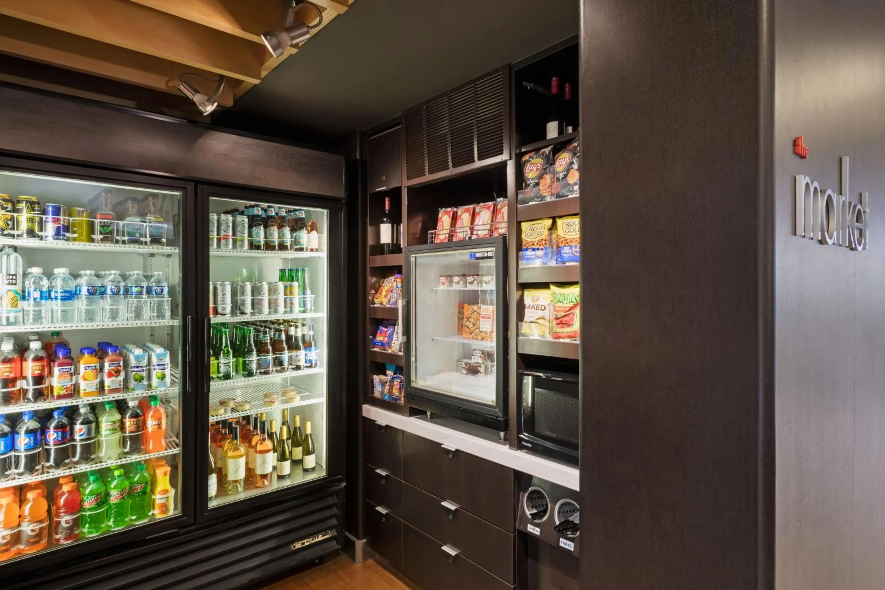 Lobby or reception in Courtyard by Marriott San Diego Del Mar/Solana Beach