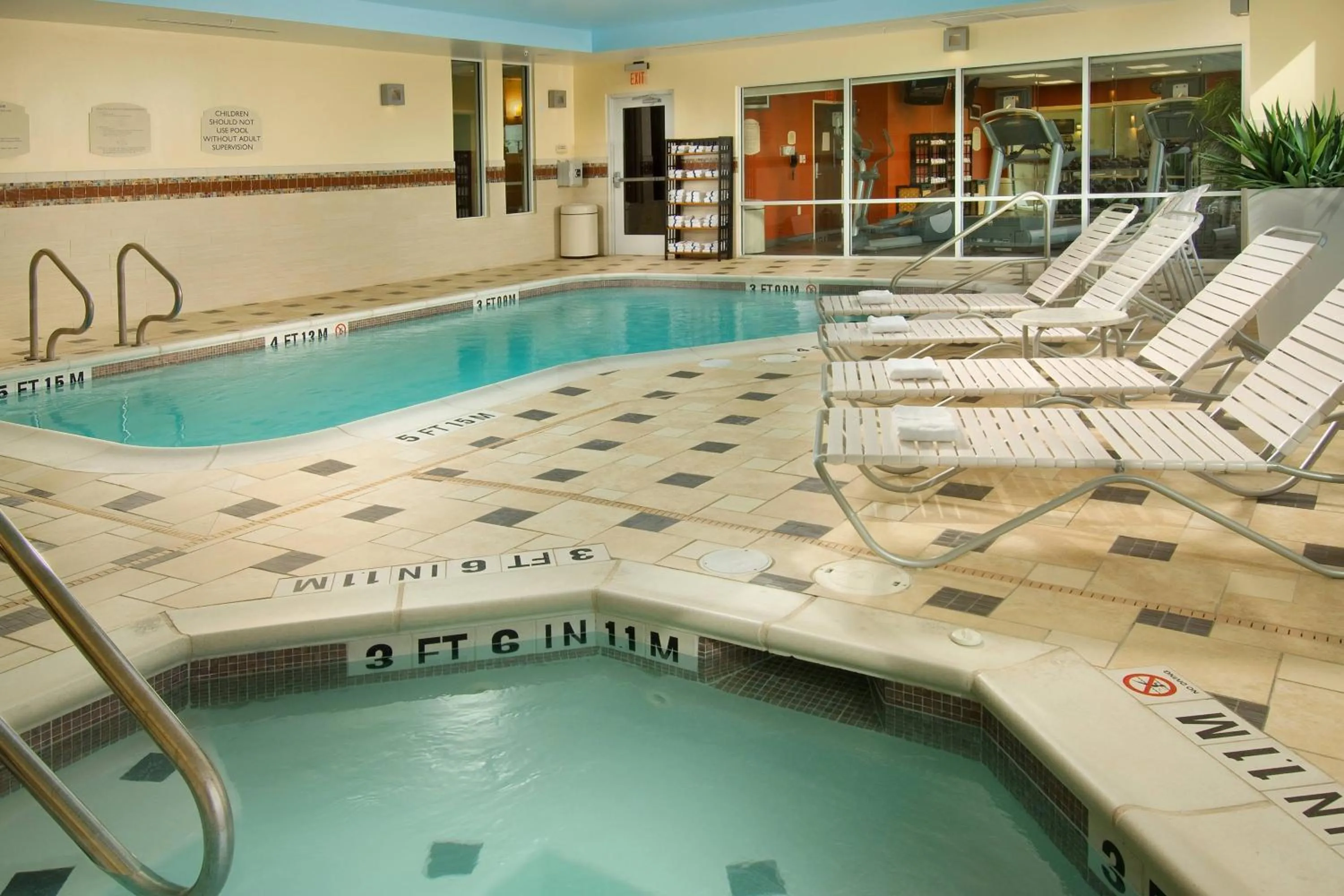 Swimming pool in Fairfield Inn & Suites by Marriott New Braunfels