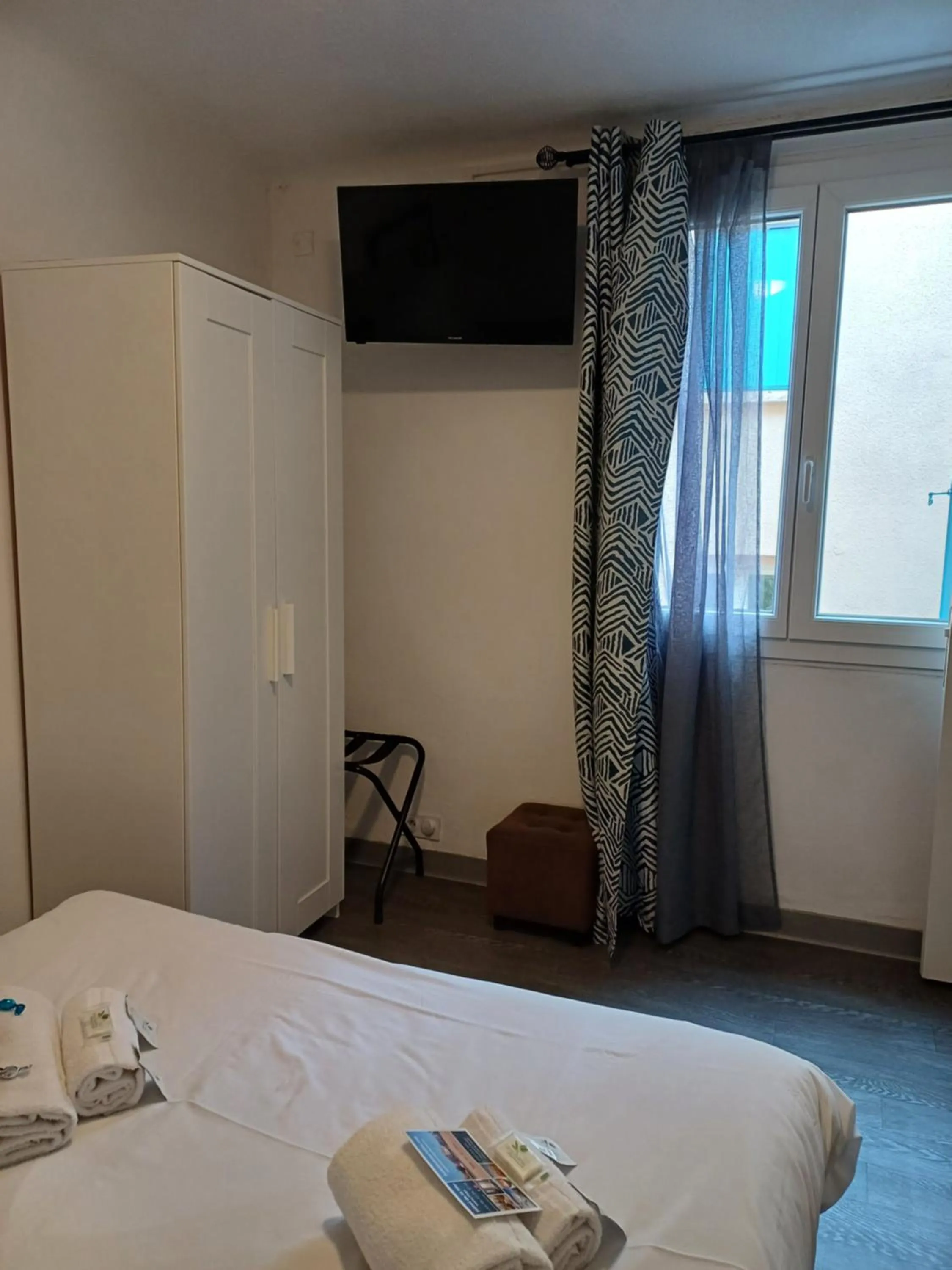 Bed in Hôtel de la Mer