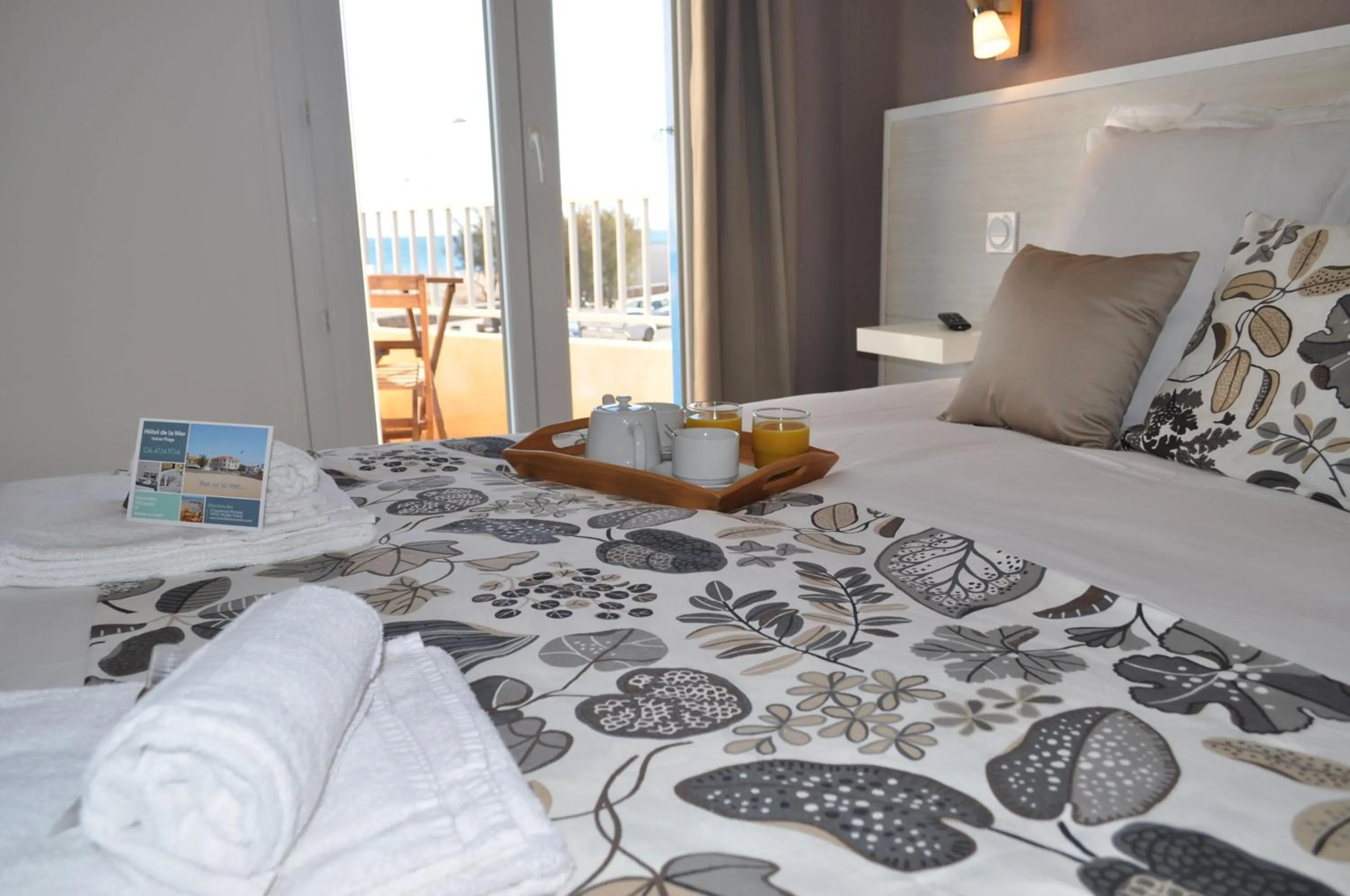 Bed in Hôtel de la Mer