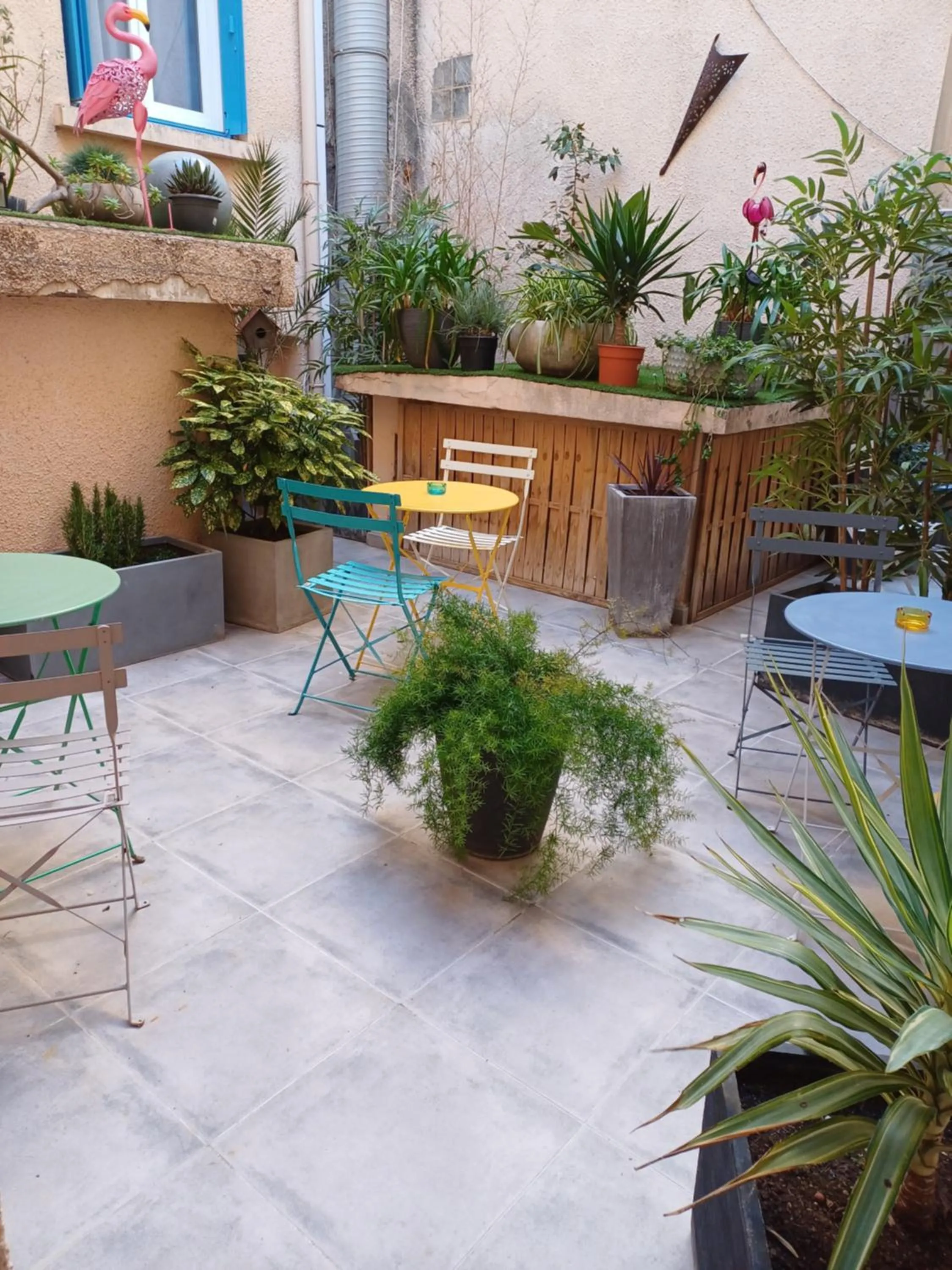 Inner courtyard view in Hôtel de la Mer