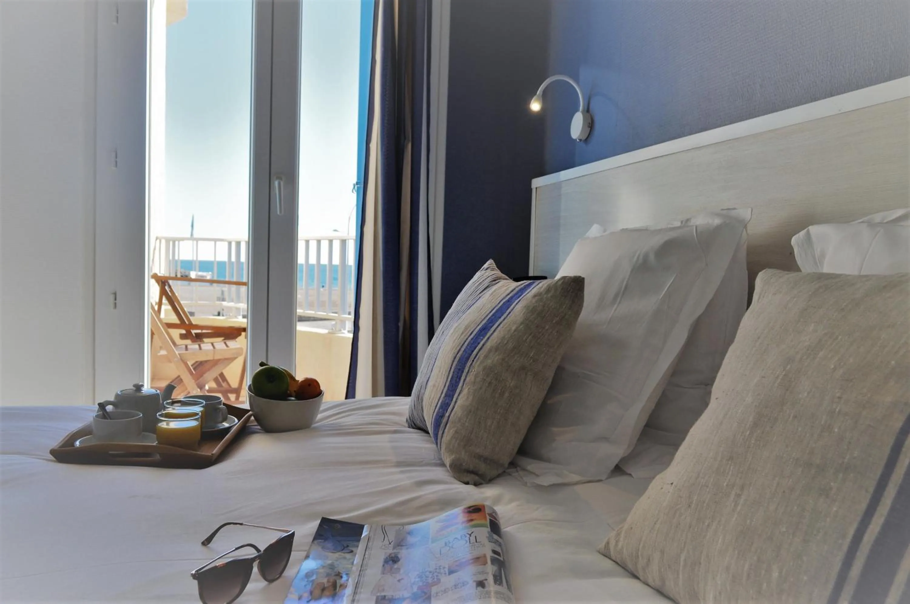 Bed in Hôtel de la Mer