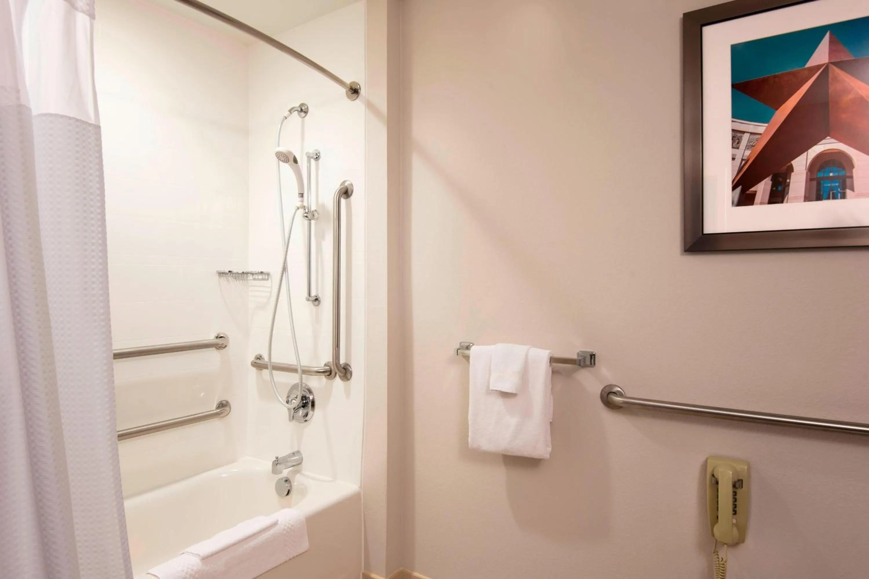 Bathroom in Courtyard by Marriott San Antonio North Stone Oak At Legacy
