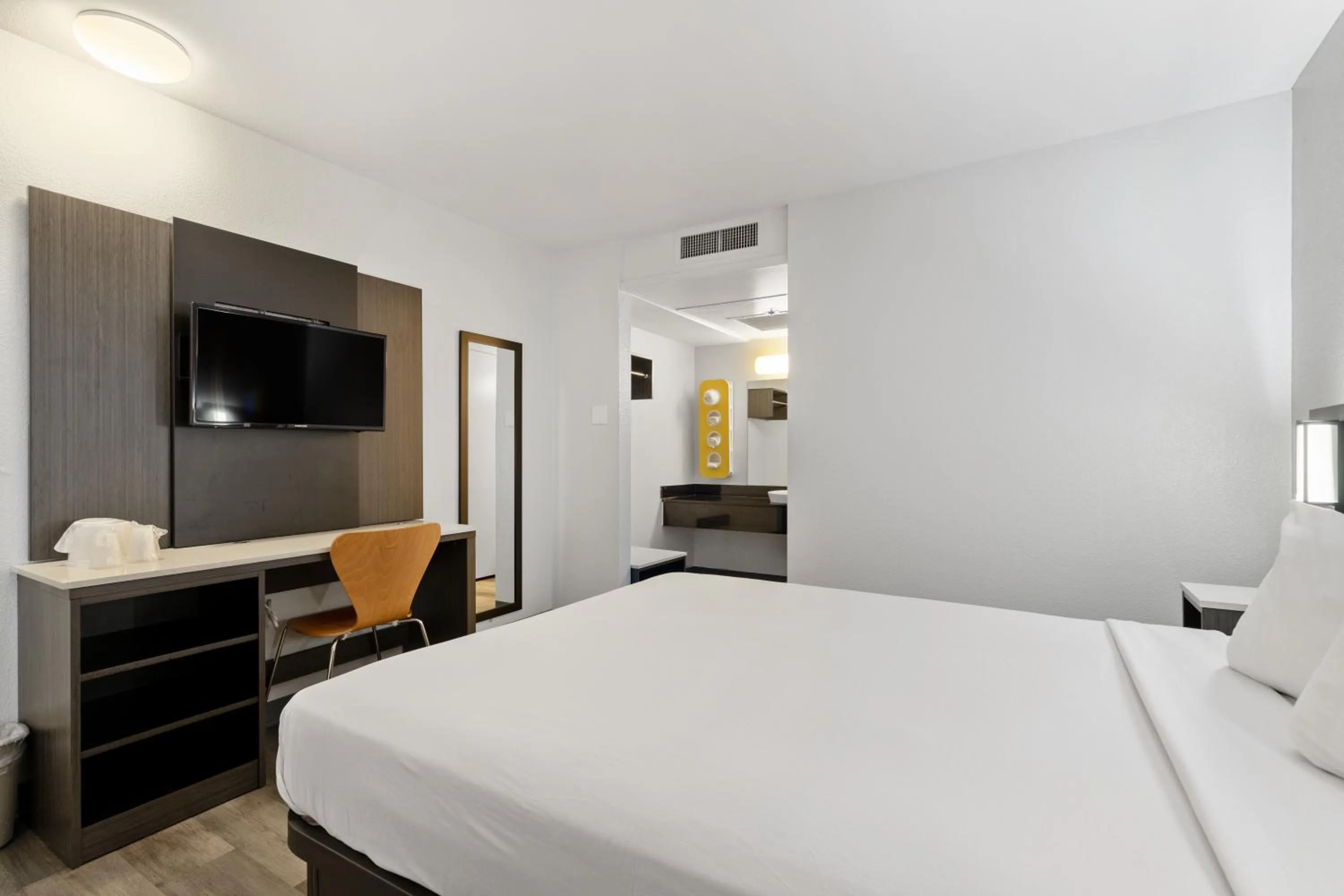 Bed in Motel 6-Oceanside, CA