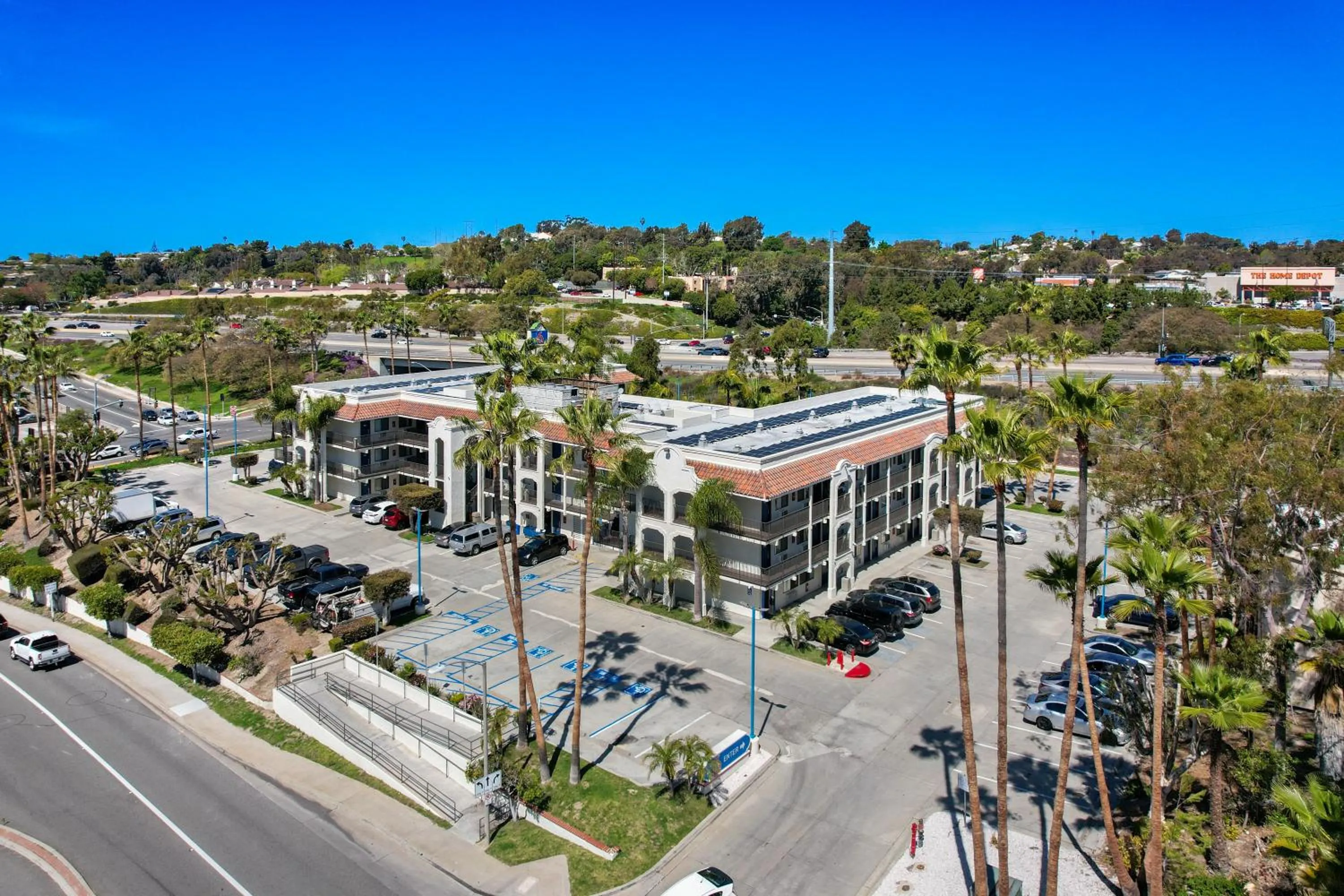 Property building in Motel 6-Oceanside, CA