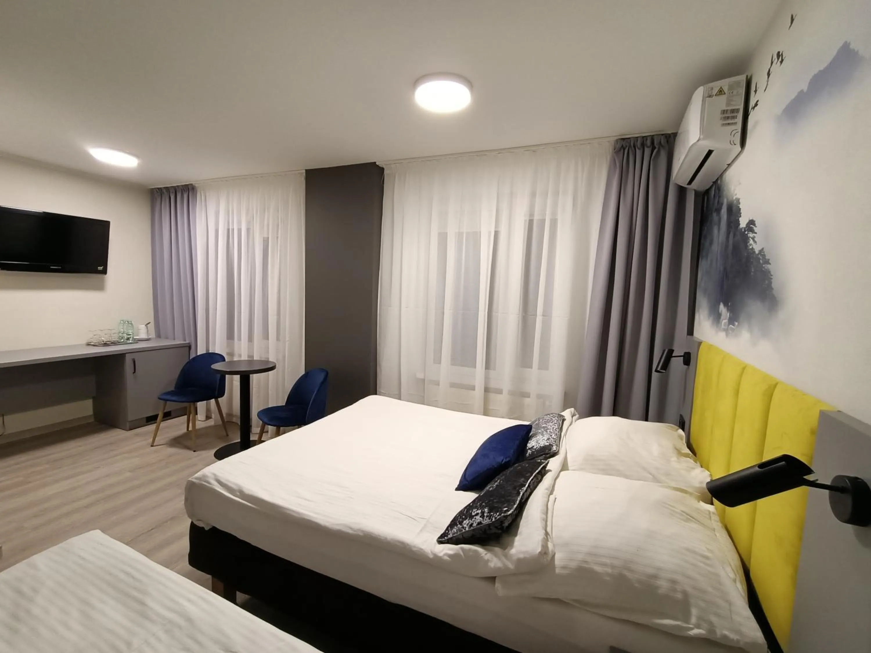 Bed in Hotel Pomorski