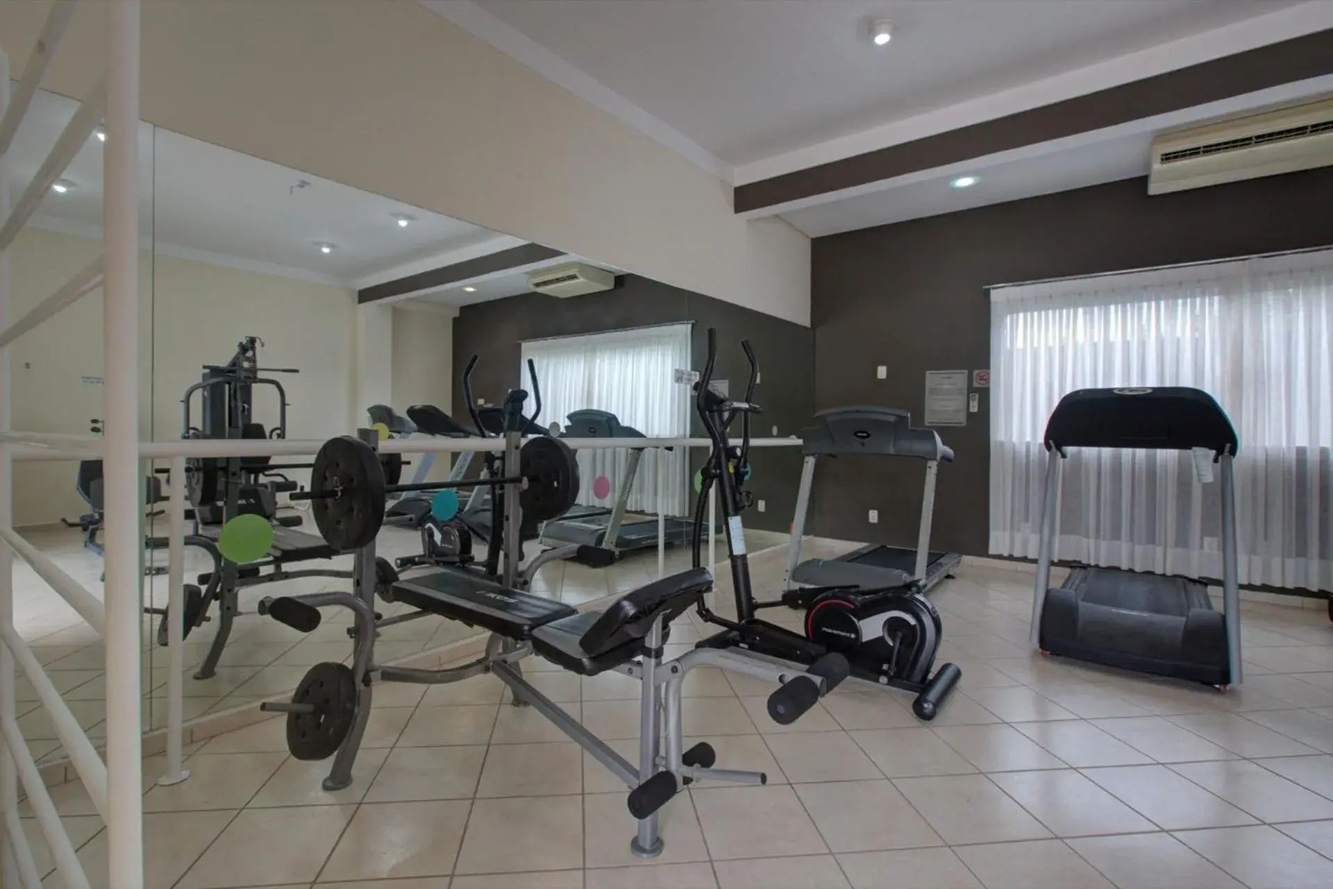 Fitness centre/facilities in Quality Hotel Jundiaí Fitness centre/facilities in Quality Hotel Jundiaí