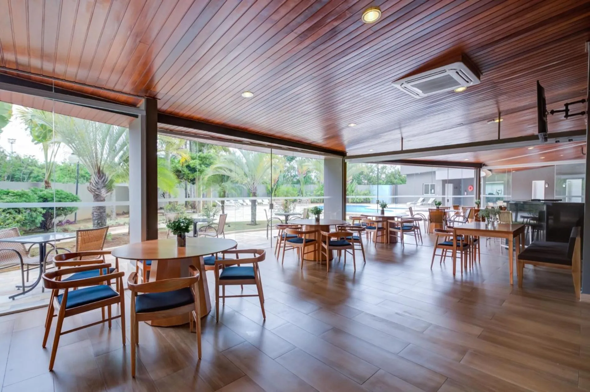 Patio in Quality Hotel Jundiaí