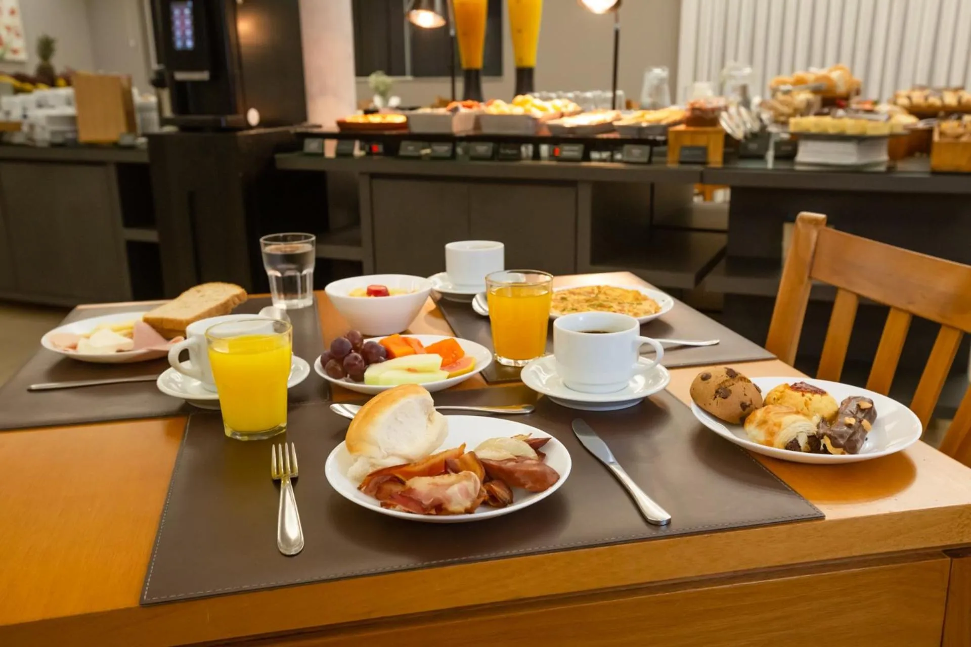 Buffet breakfast in Quality Hotel Jundiaí