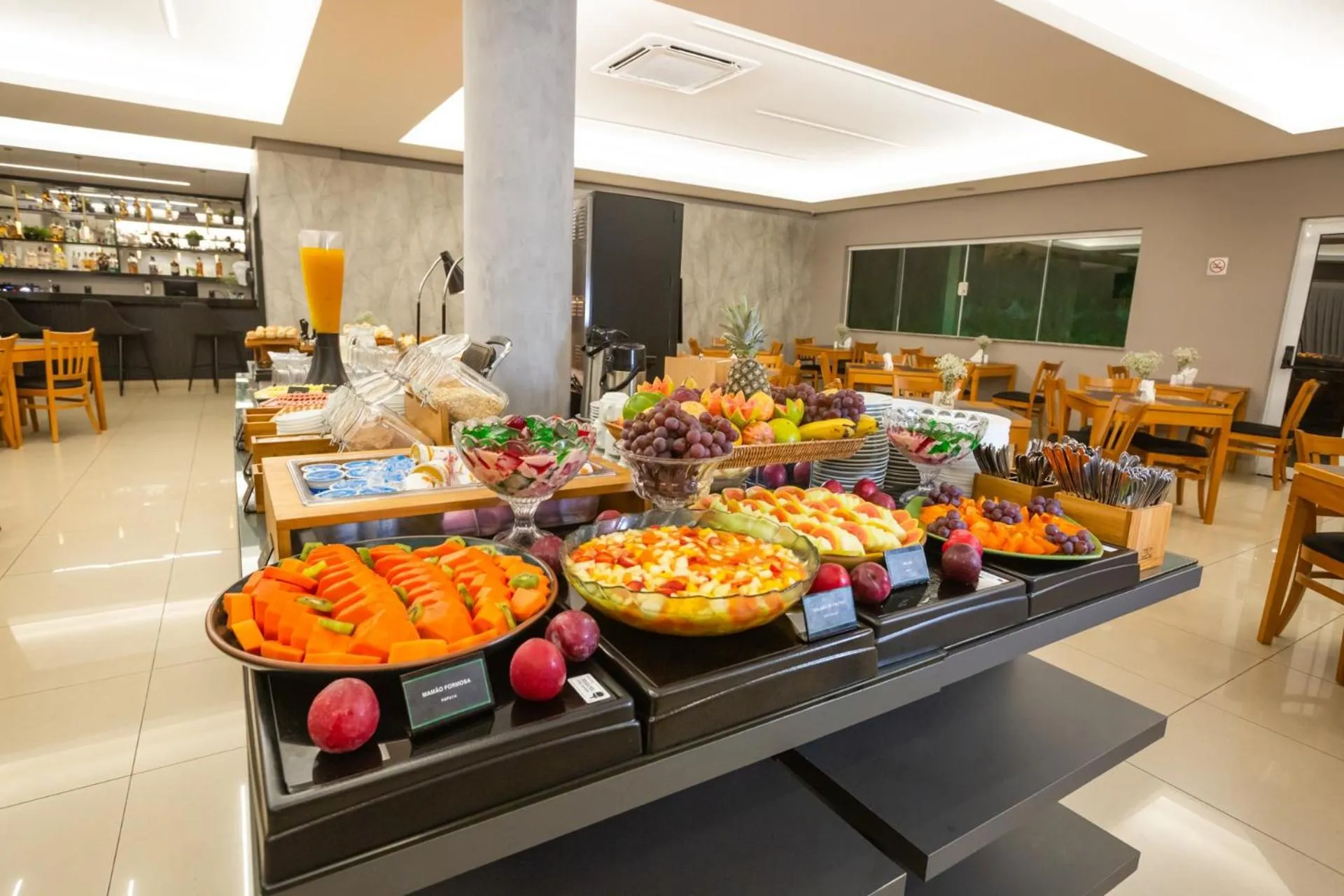 Buffet breakfast in Quality Hotel Jundiaí