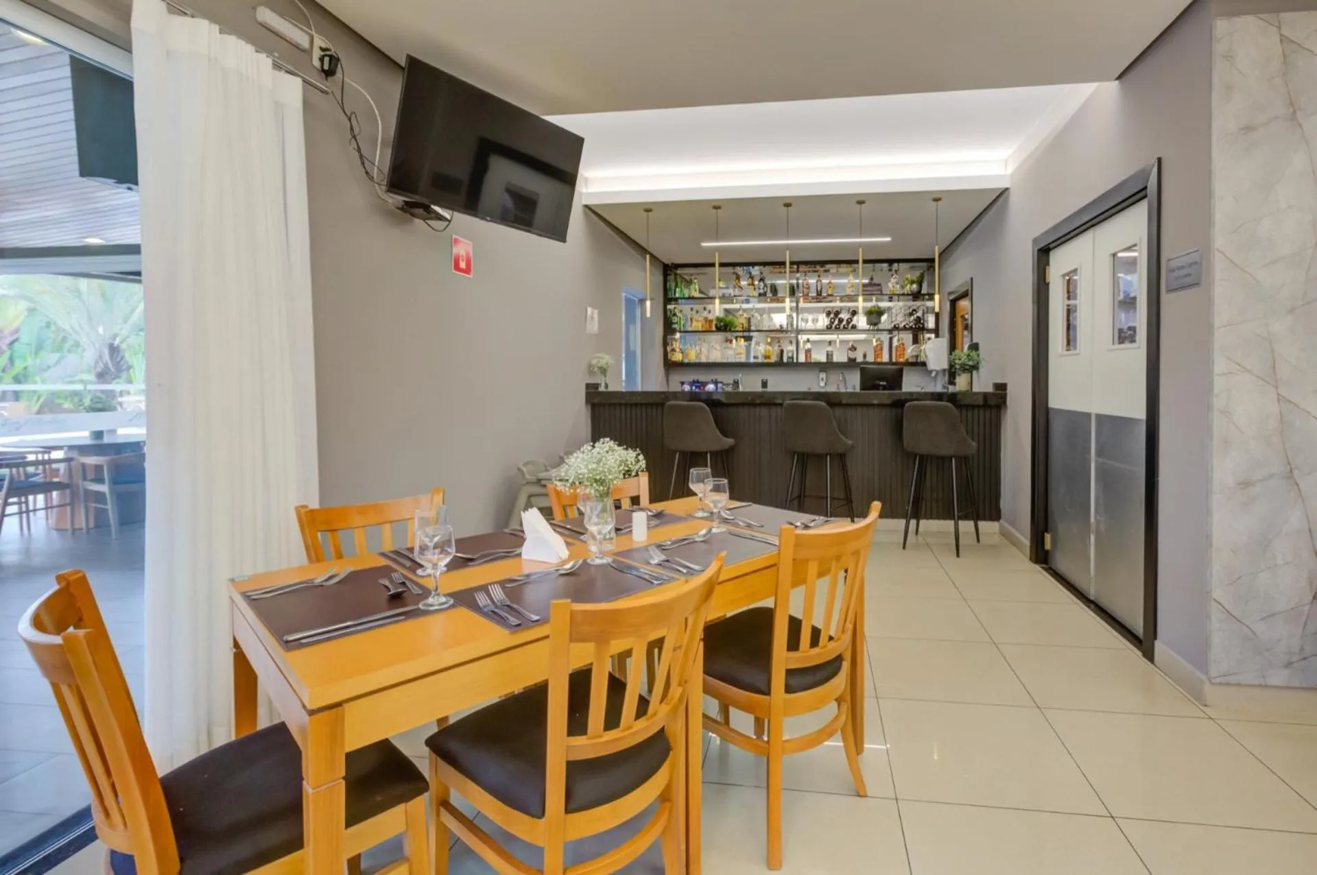 Restaurant/places to eat in Quality Hotel Jundiaí