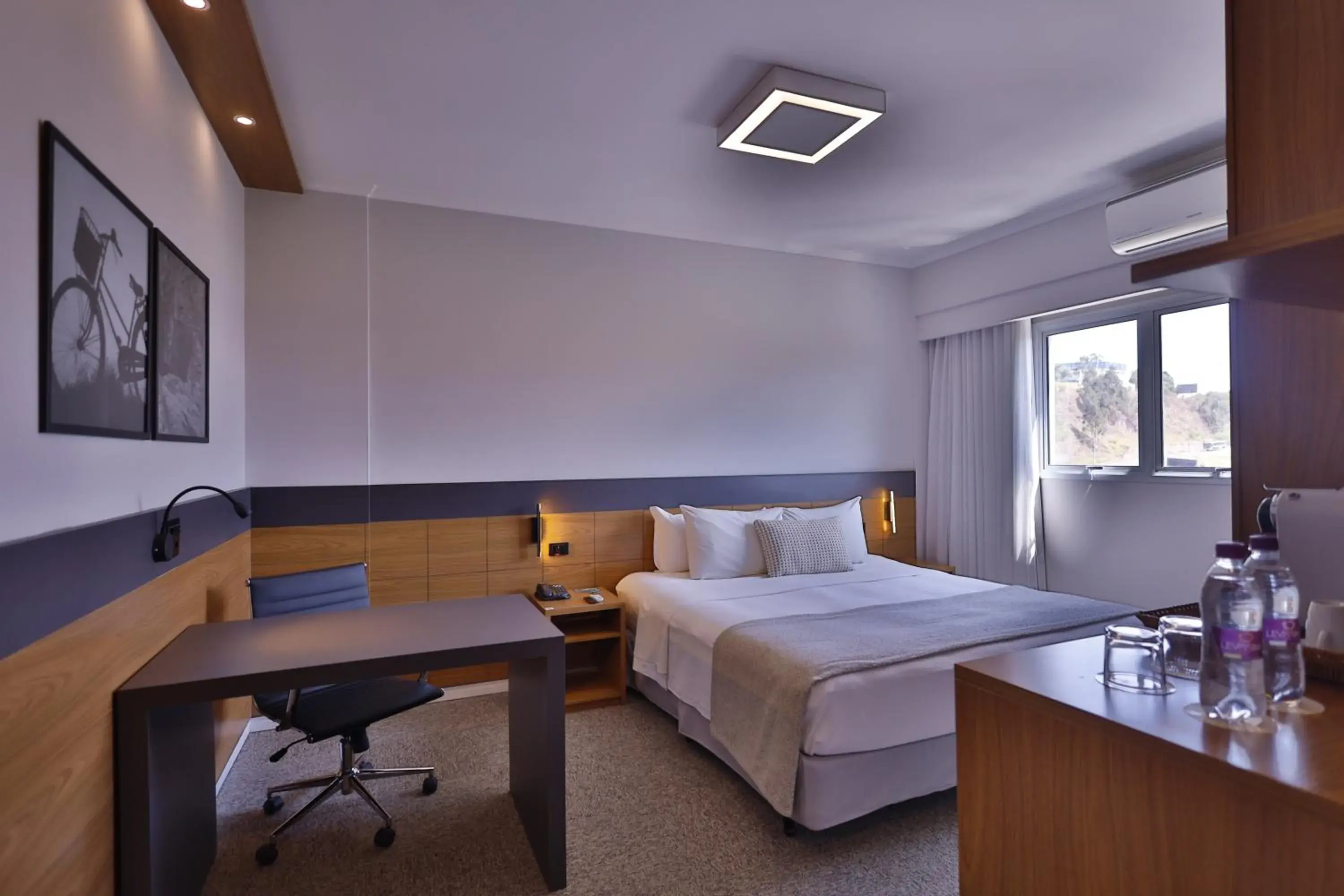 Bedroom, Bed in Quality Hotel Jundiaí Bedroom, Bed in Quality Hotel Jundiaí