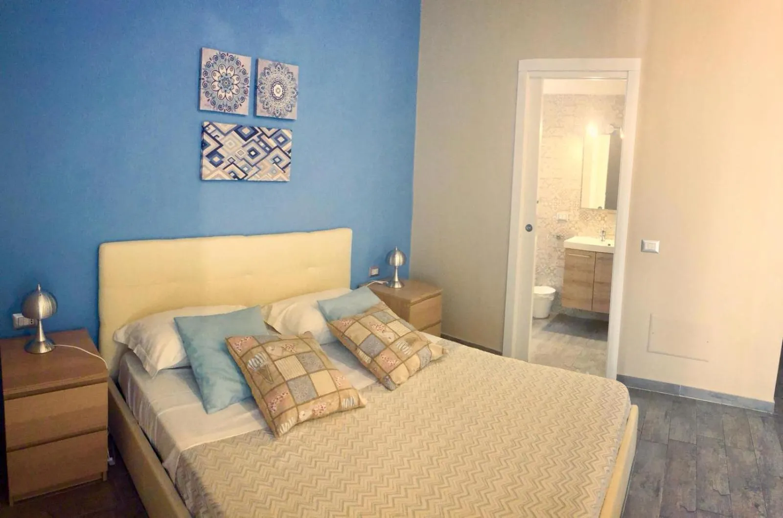 EmyJo Central B&B