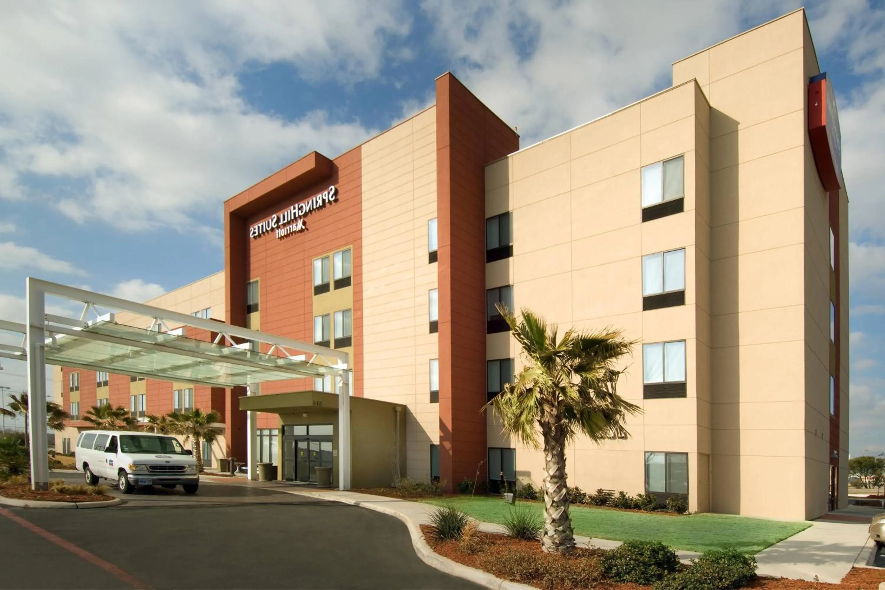 Property building in SpringHill Suites by Marriott San Antonio Airport
