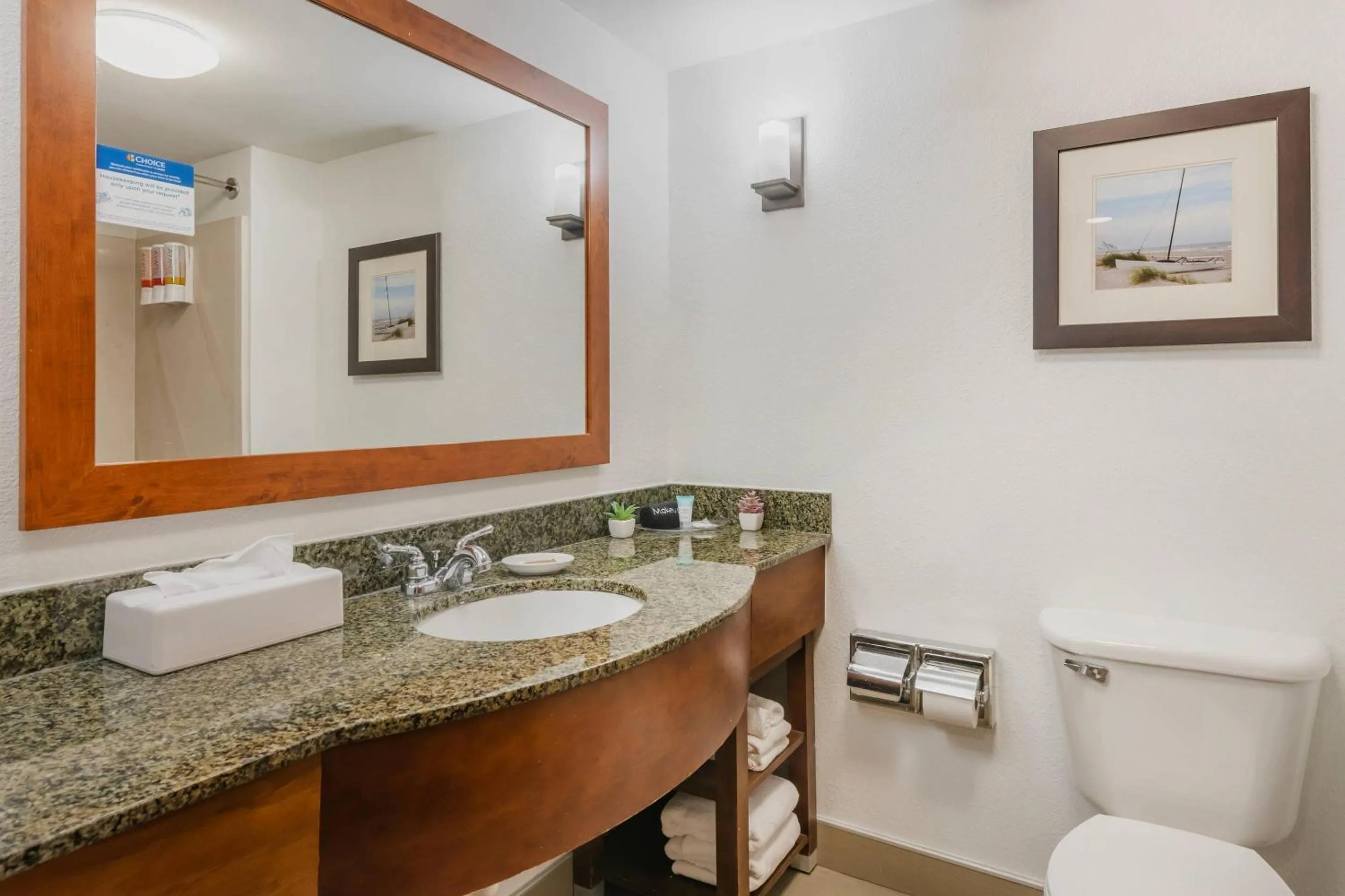 Bedroom in Surf and Sand Fernandina Beach at Amelia Island, an Ascend Collection Hotel