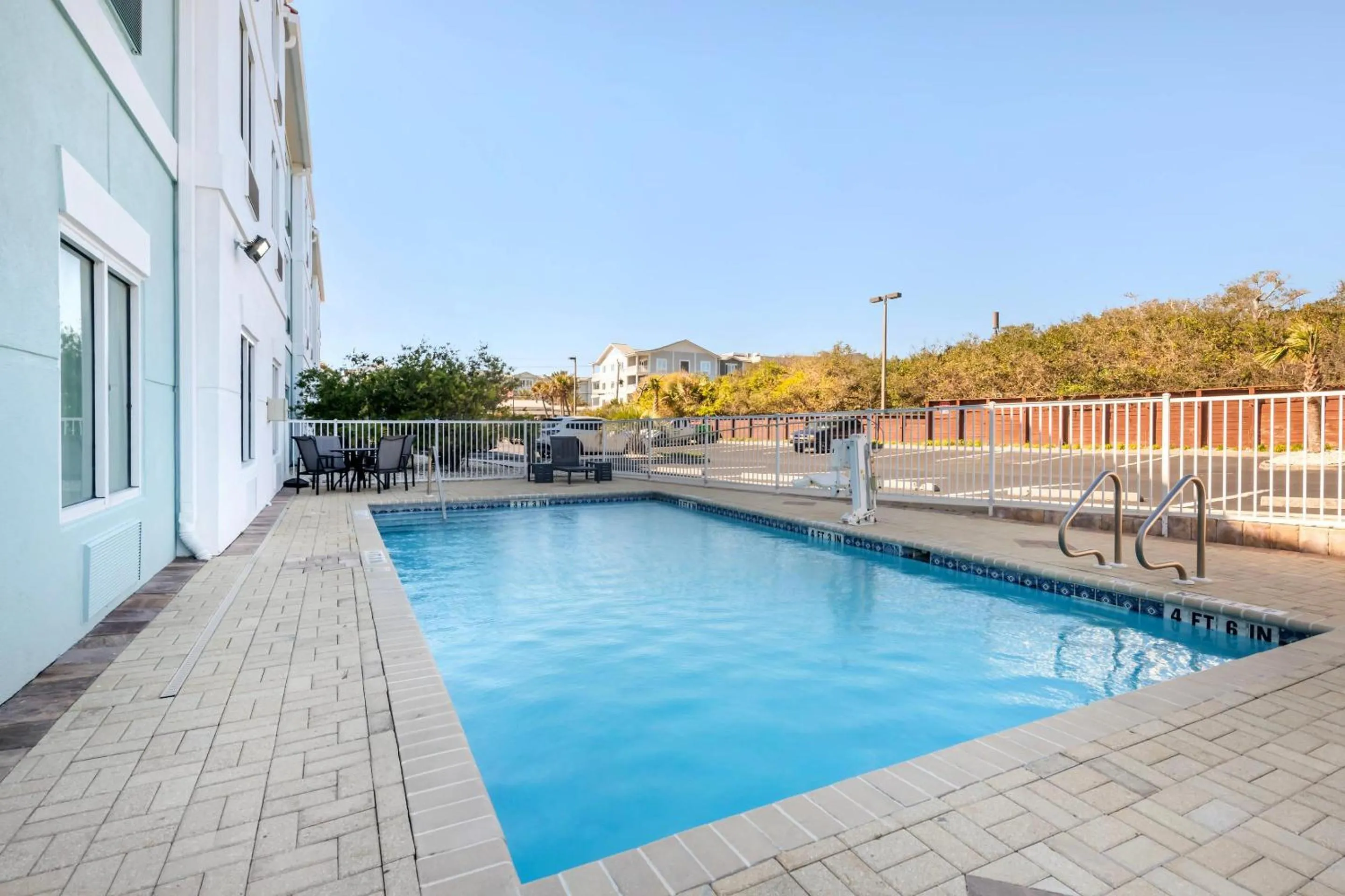 Swimming pool in Surf and Sand Fernandina Beach at Amelia Island, an Ascend Collection Hotel