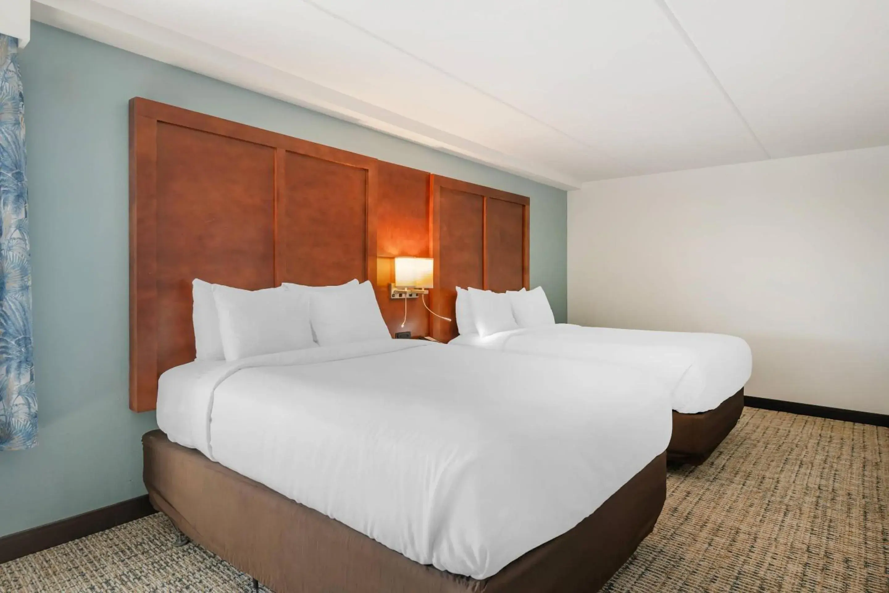 Bedroom, Bed in Surf and Sand Fernandina Beach at Amelia Island, an Ascend Collection Hotel Bedroom, Bed in Surf and Sand Fernandina Beach at Amelia Island, an Ascend Collection Hotel