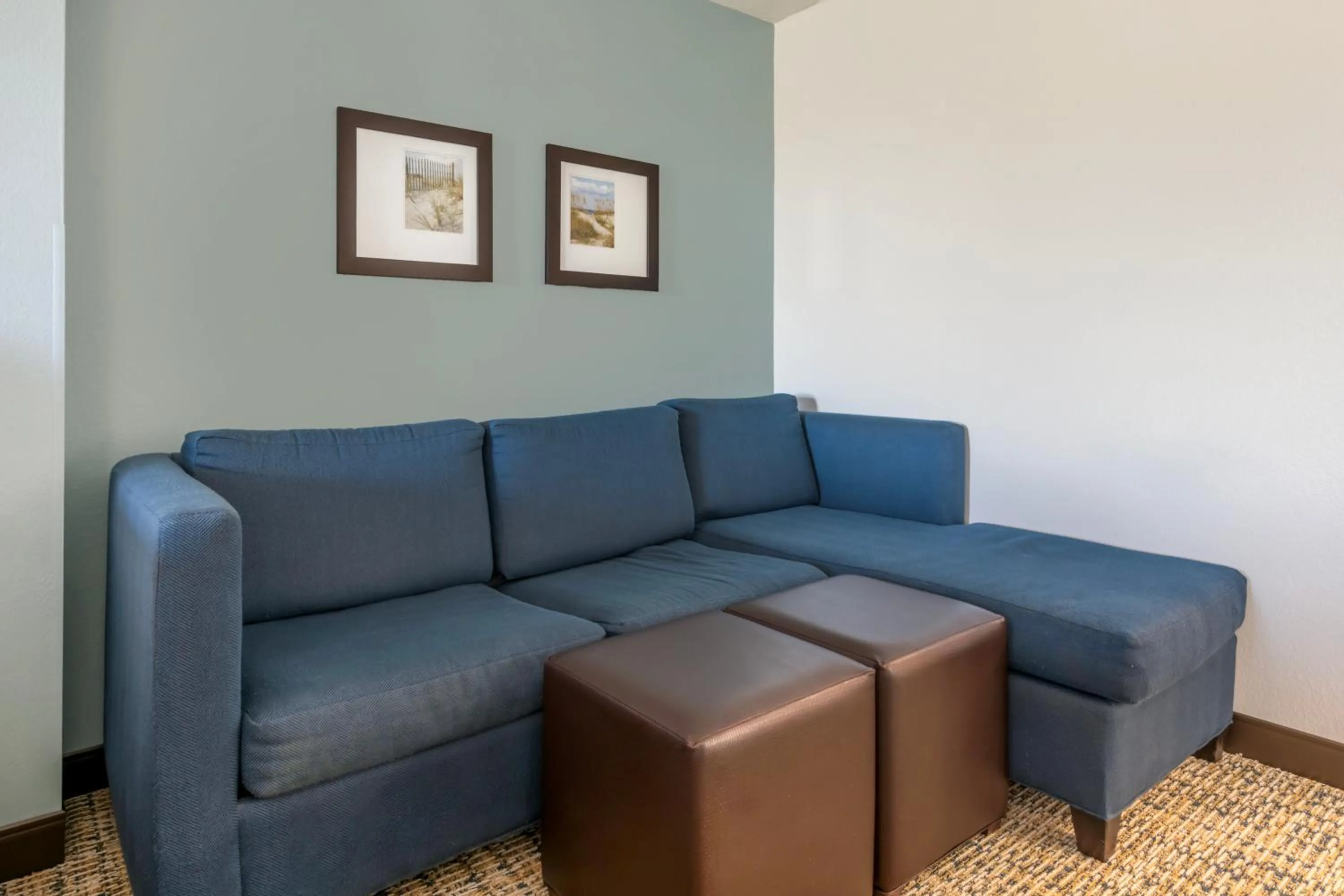 Seating area in Surf and Sand Fernandina Beach at Amelia Island, an Ascend Collection Hotel