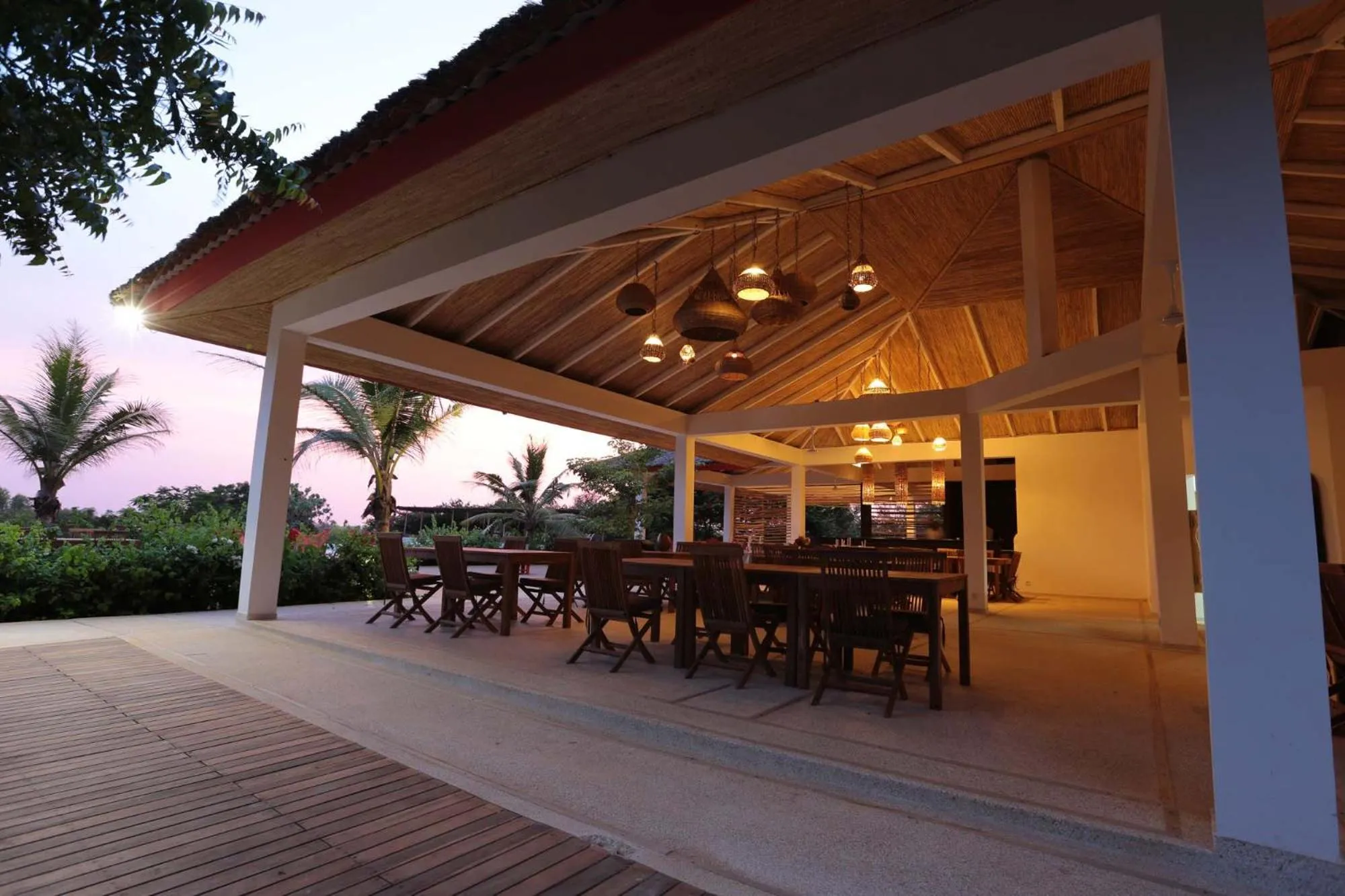 Restaurant/places to eat in Les Manguiers de Guereo