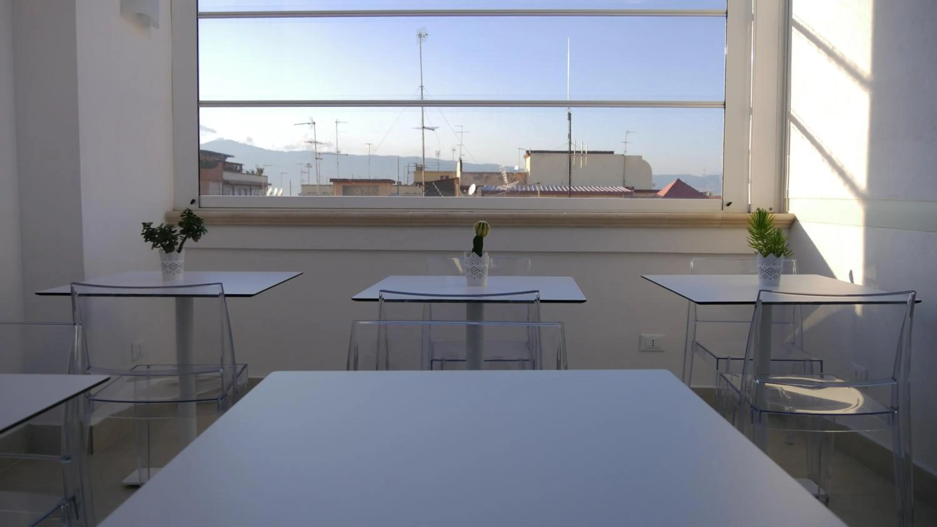 Communal lounge/ TV room in Domus Nova