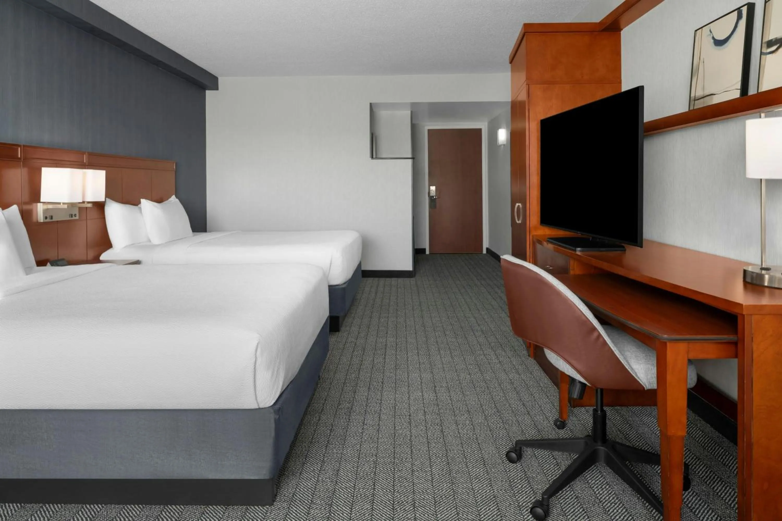Photo of the whole room, Bed in Courtyard by Marriott San Antonio Six Flags at The RIM