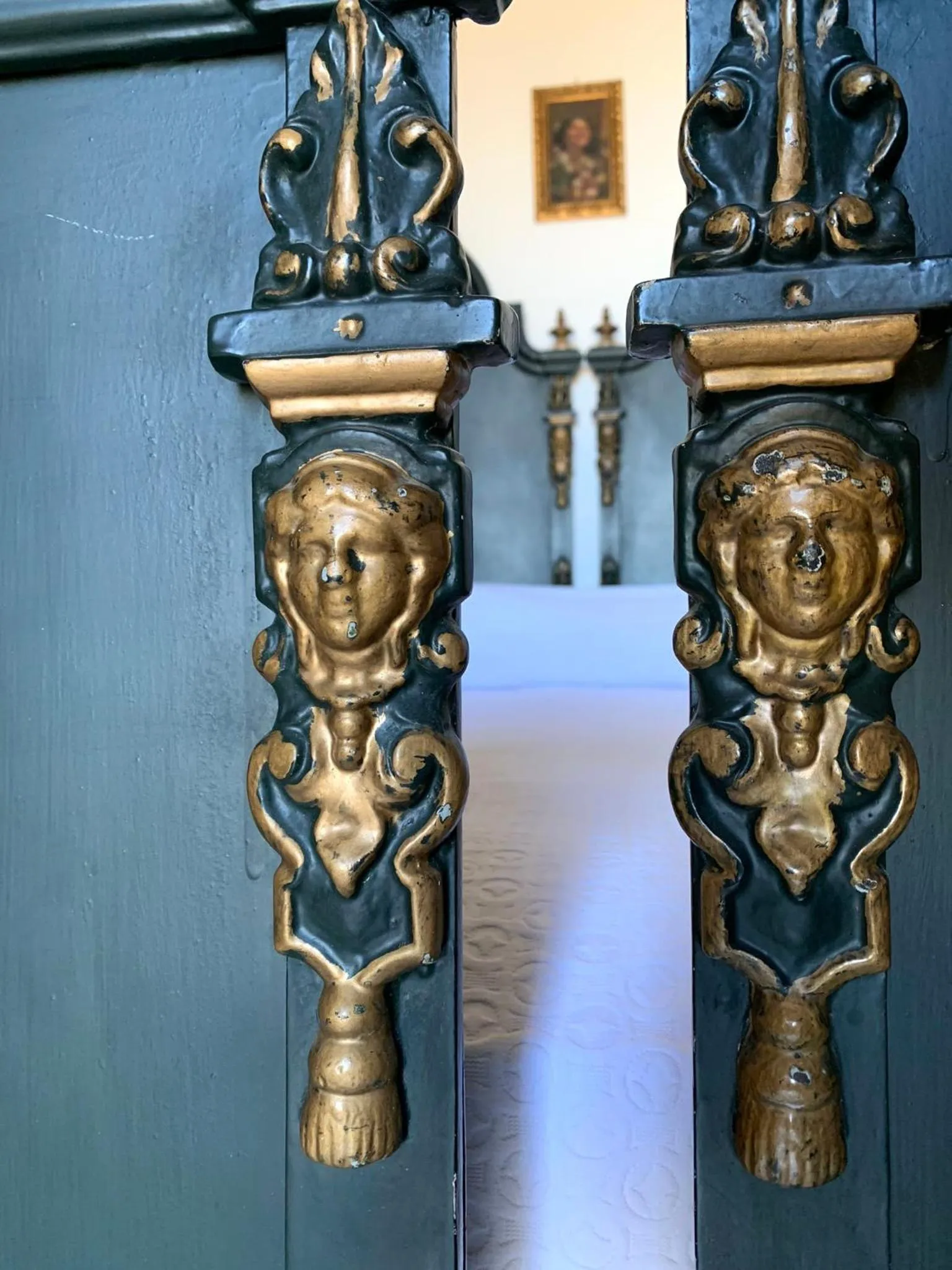 Decorative detail in Casa Sipione Papa