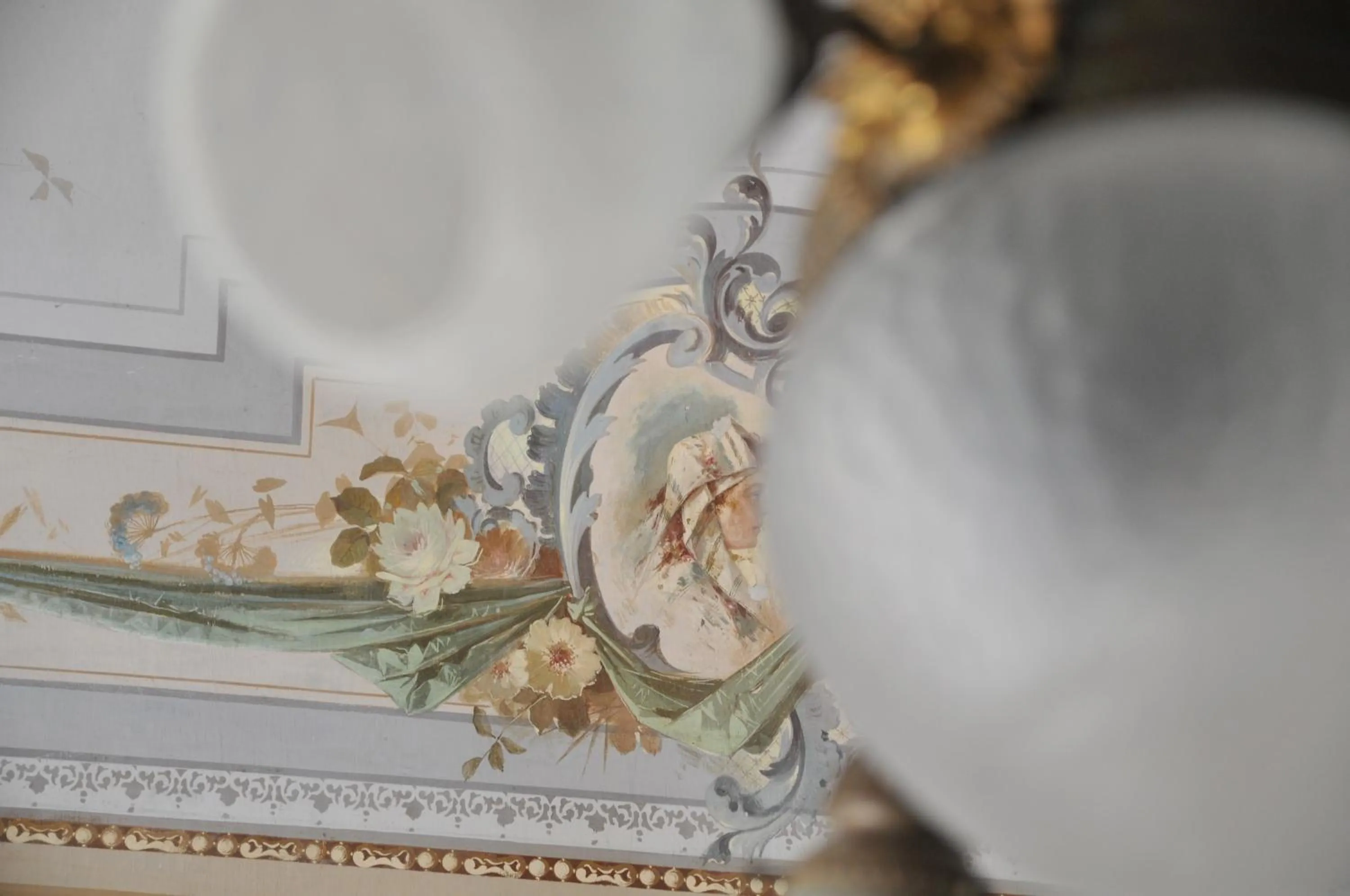 Decorative detail in Casa Sipione Papa