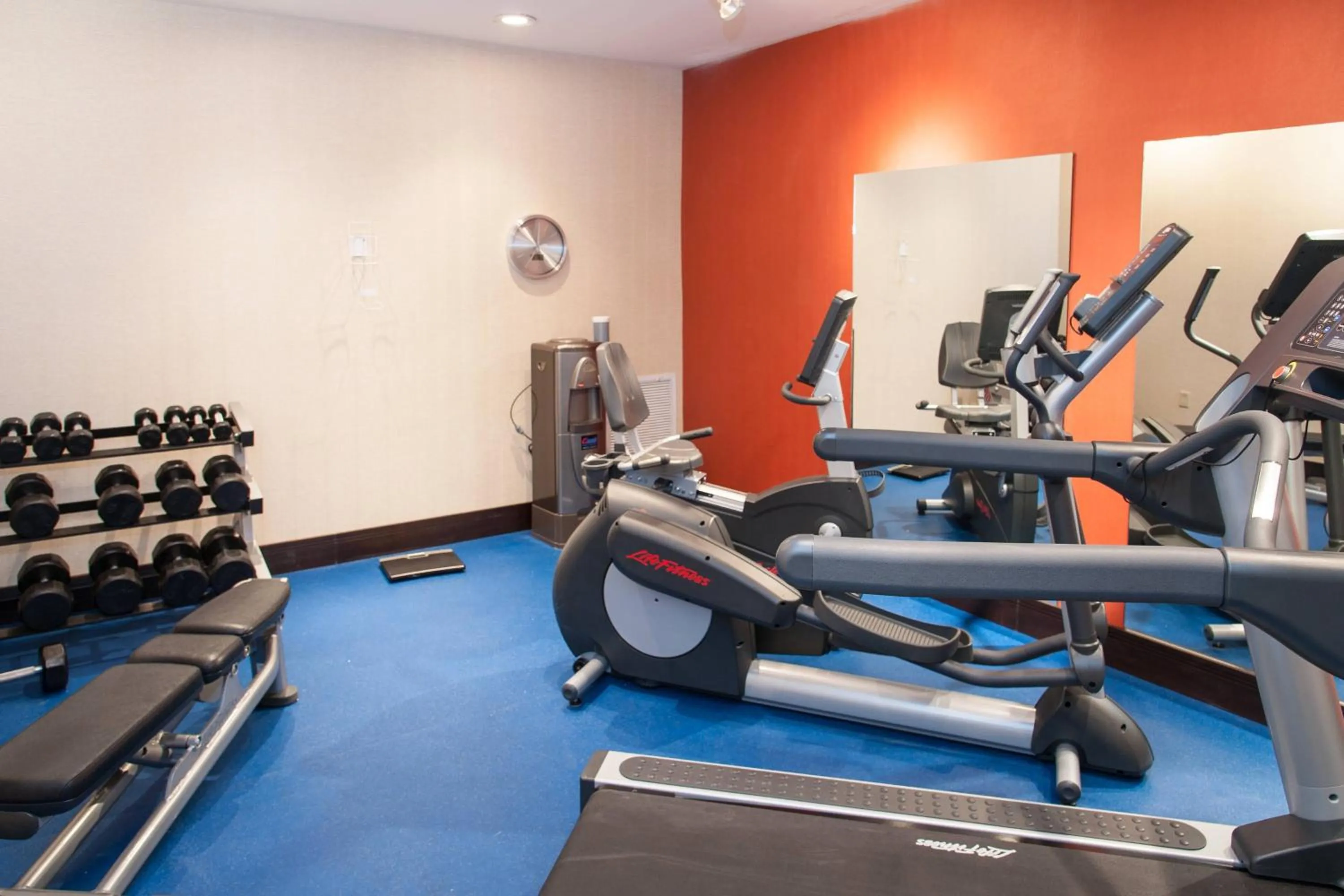 Fitness centre/facilities in Fairfield Inn & Suites Savannah I-95 South