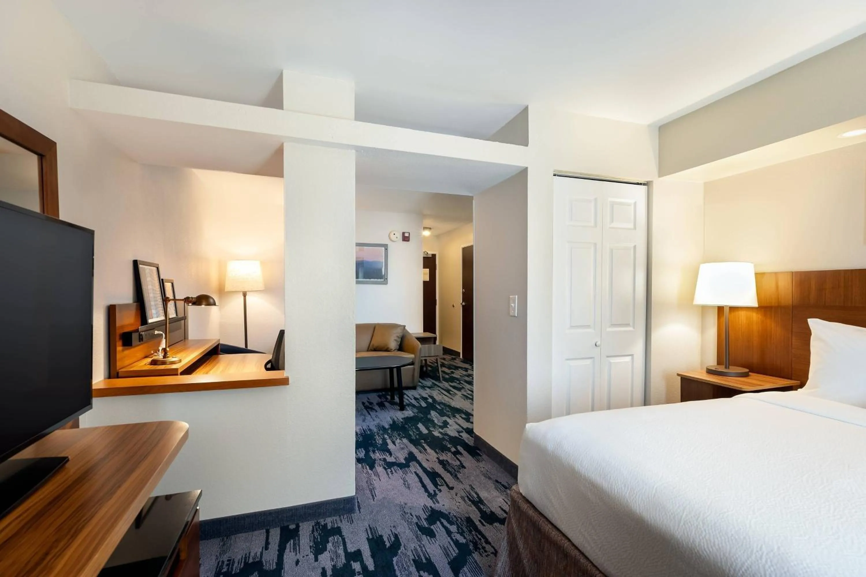 Photo of the whole room, Bed in Fairfield Inn & Suites Savannah Airport