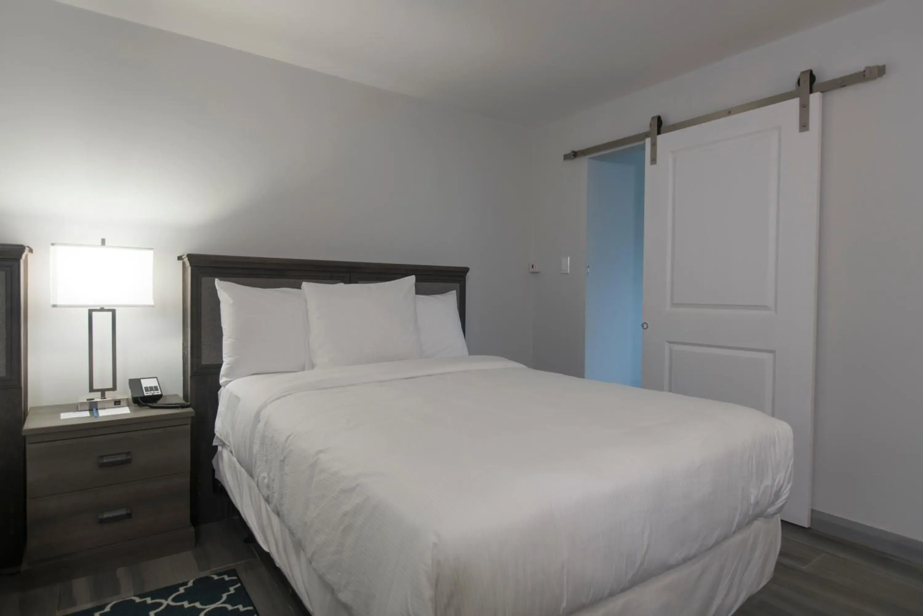 Double or Twin Room in King's Hotel & Residences Double or Twin Room in King's Hotel & Residences