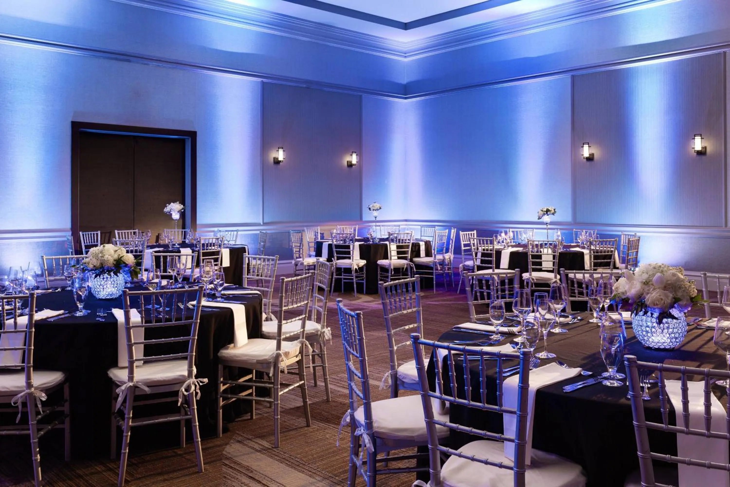 Lobby or reception in Marriott Savannah Riverfront