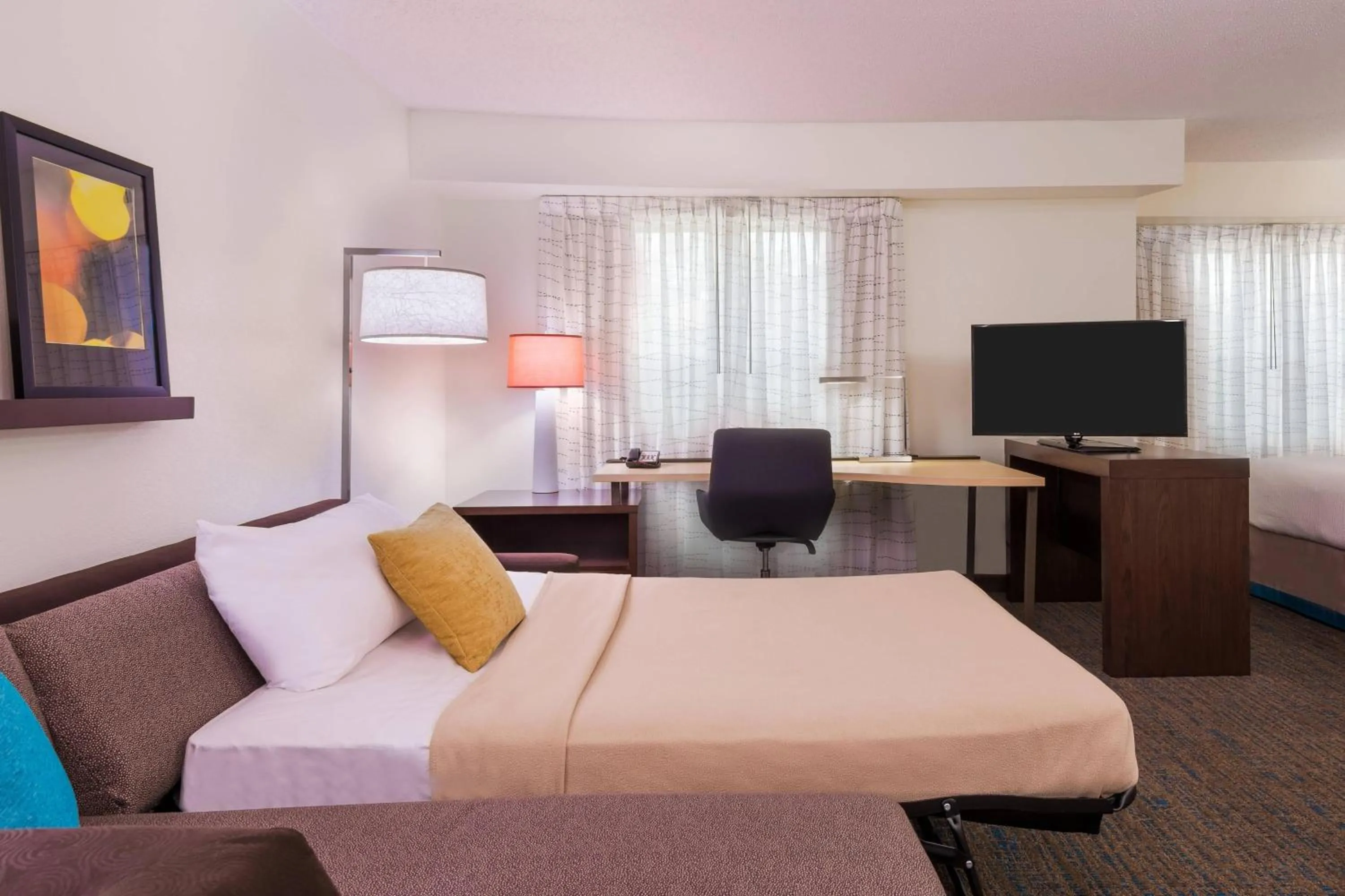 Bedroom, Bed in Residence Inn Savannah Midtown