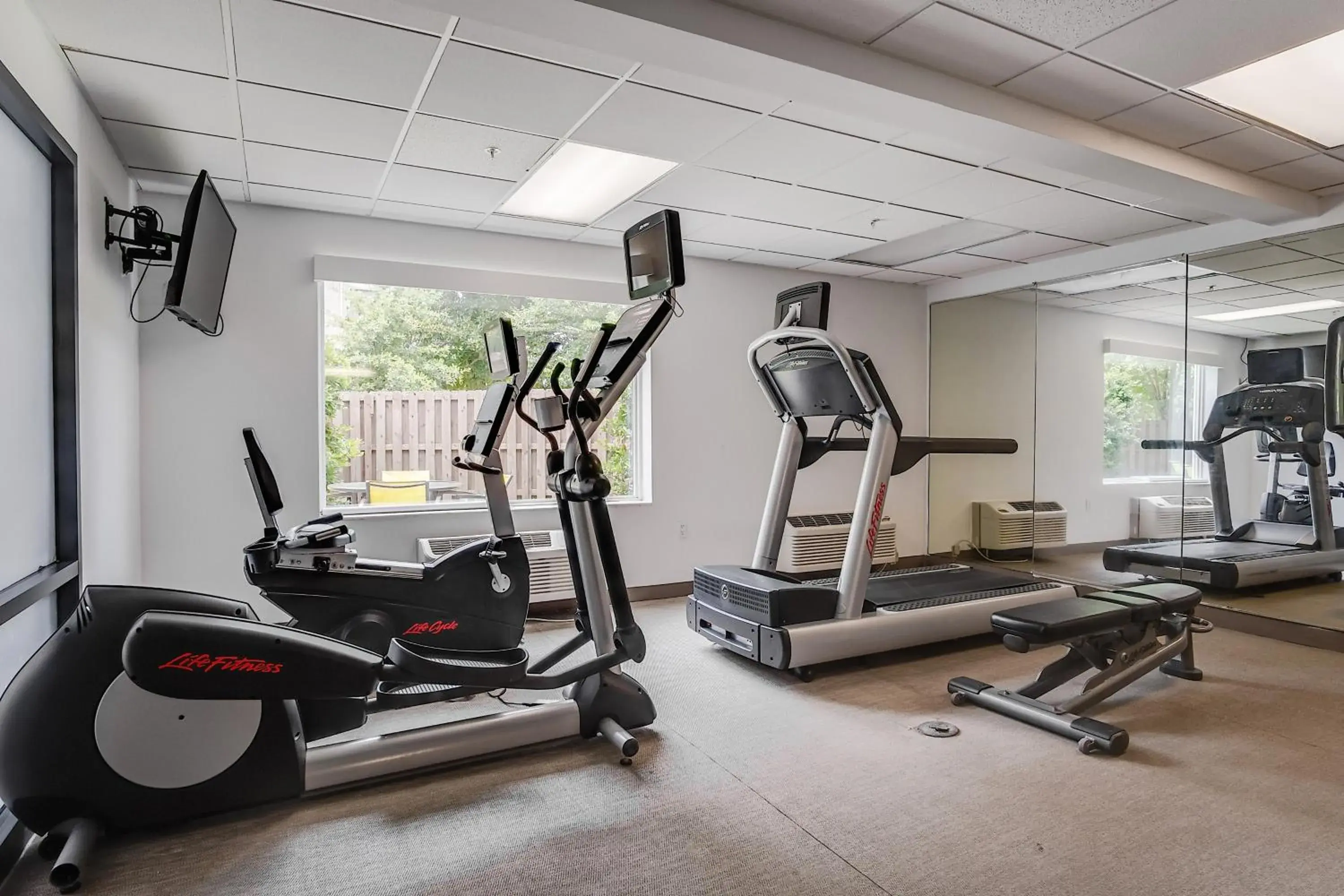 Fitness centre/facilities in Country Inn & Suites by Radisson, Savannah Southside Fitness centre/facilities in Country Inn & Suites by Radisson, Savannah Southside