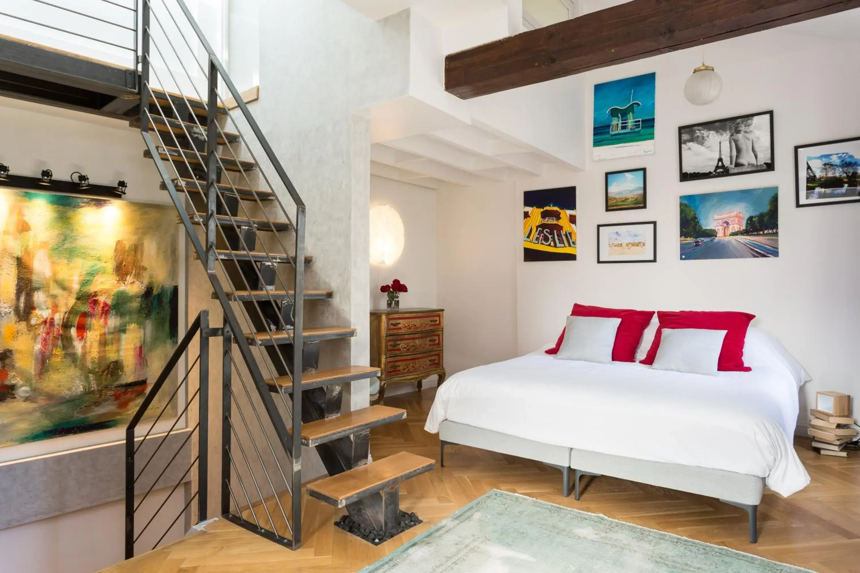 Duplex Suite in Ateliers de Montmartre ADM Duplex Suite in Ateliers de Montmartre ADM