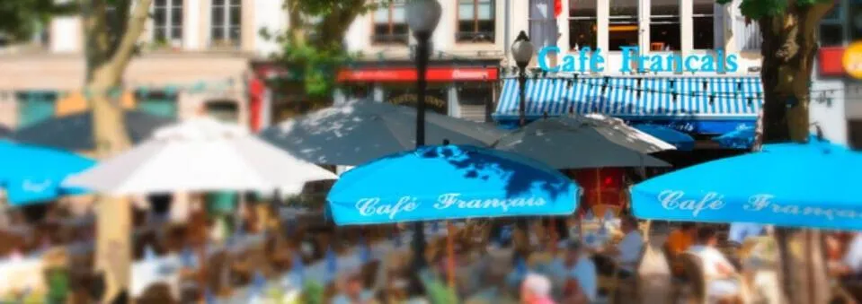 Patio in Hotel Francais