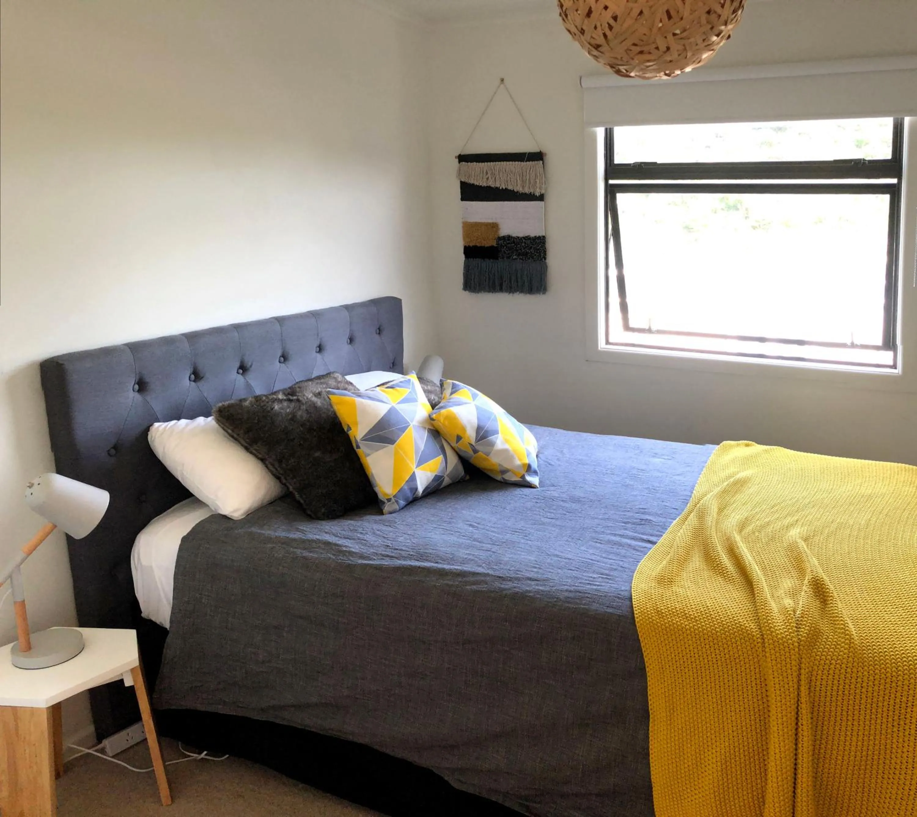 Bed in The Black Pearl, Waiheke Island