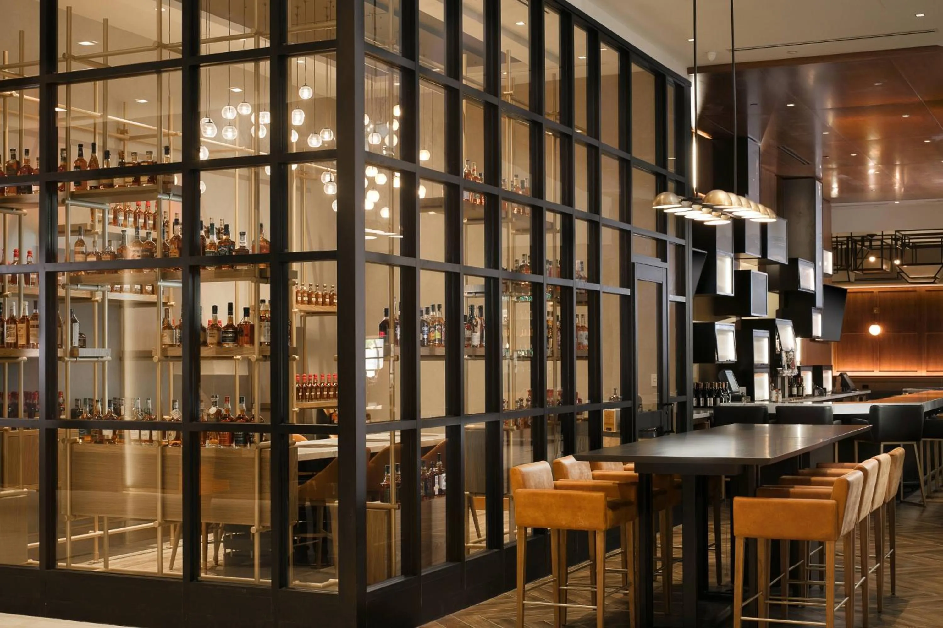 Restaurant/places to eat in Louisville Marriott Downtown