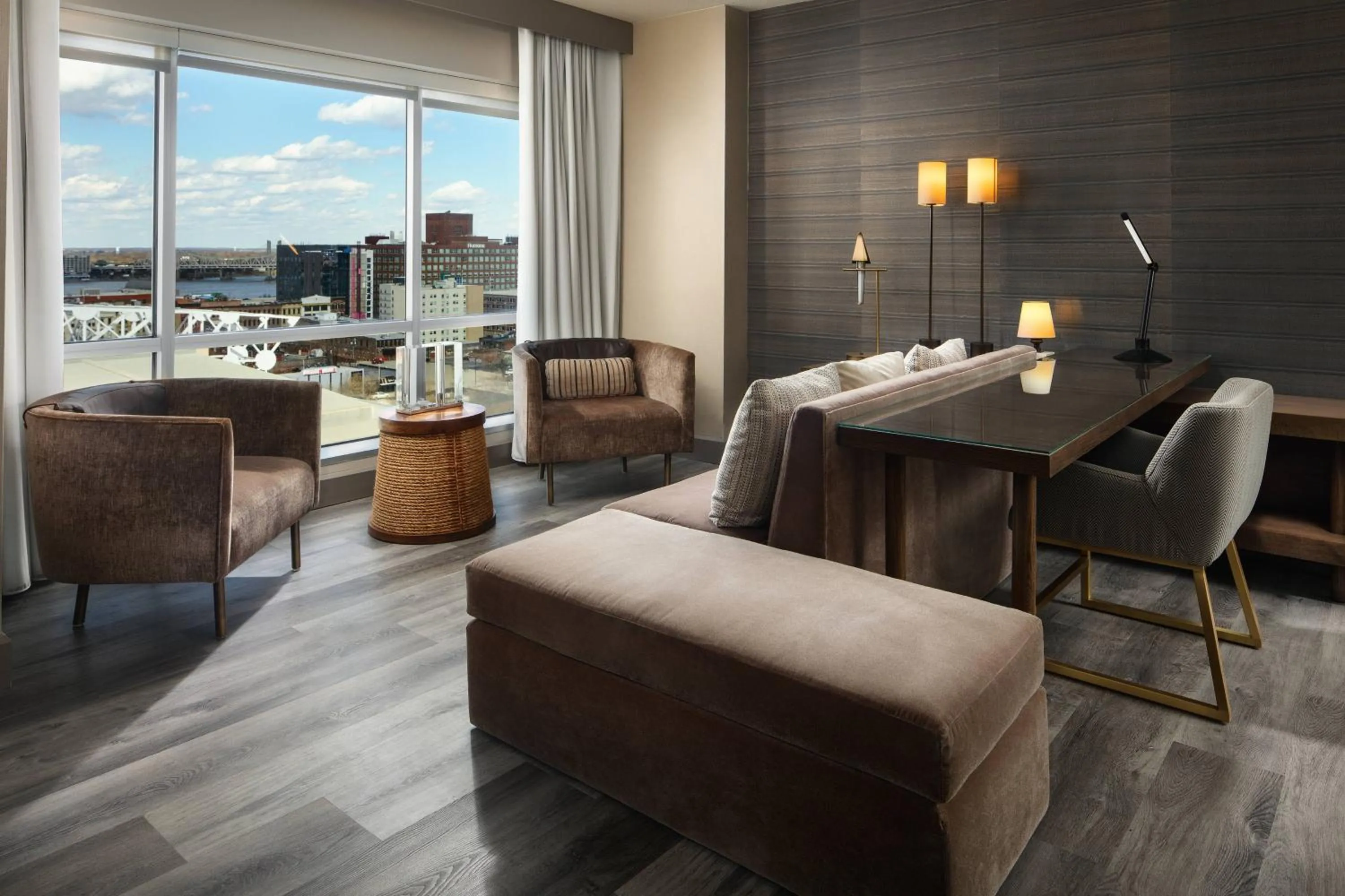 Photo of the whole room in Louisville Marriott Downtown