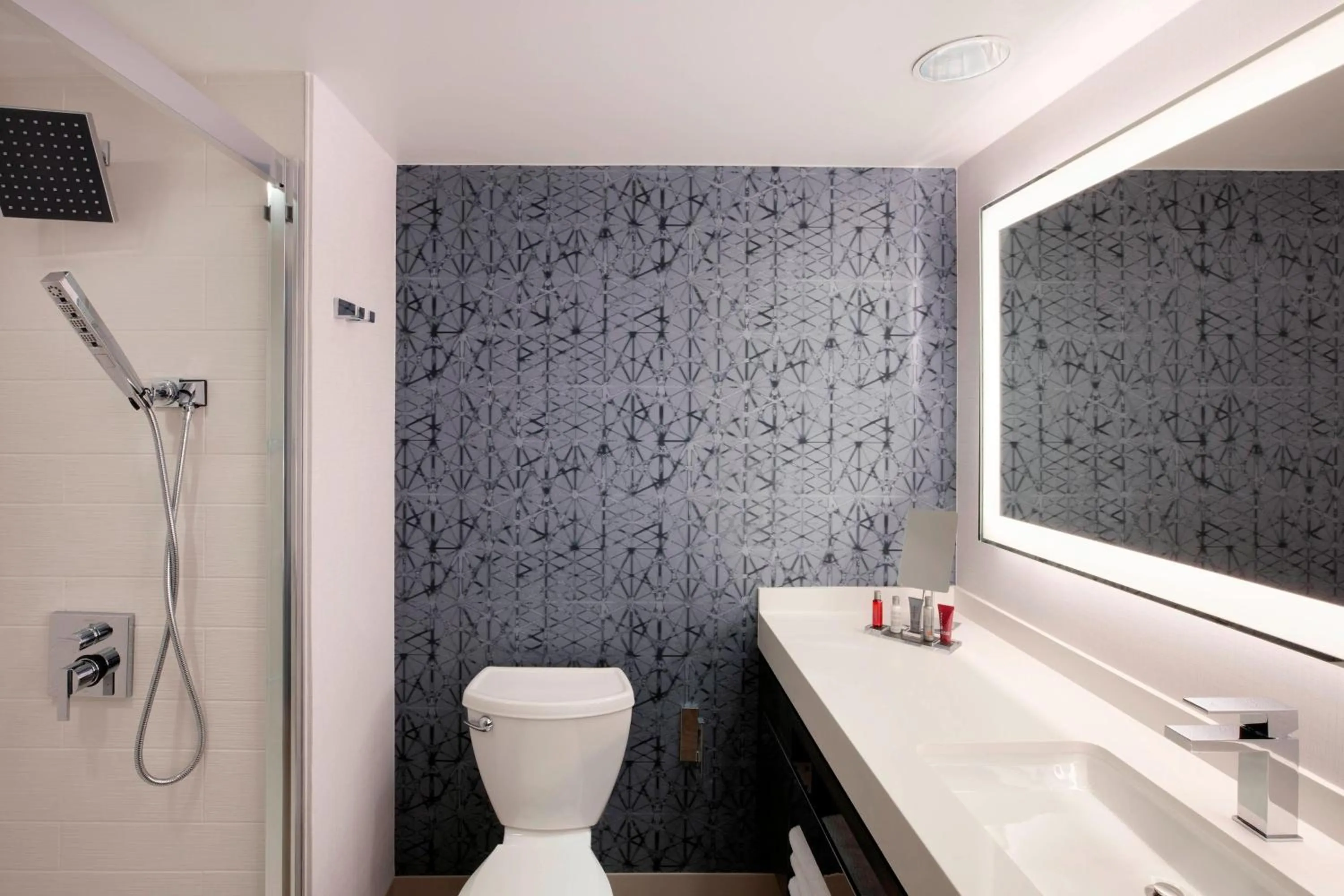 Bathroom in Louisville Marriott Downtown