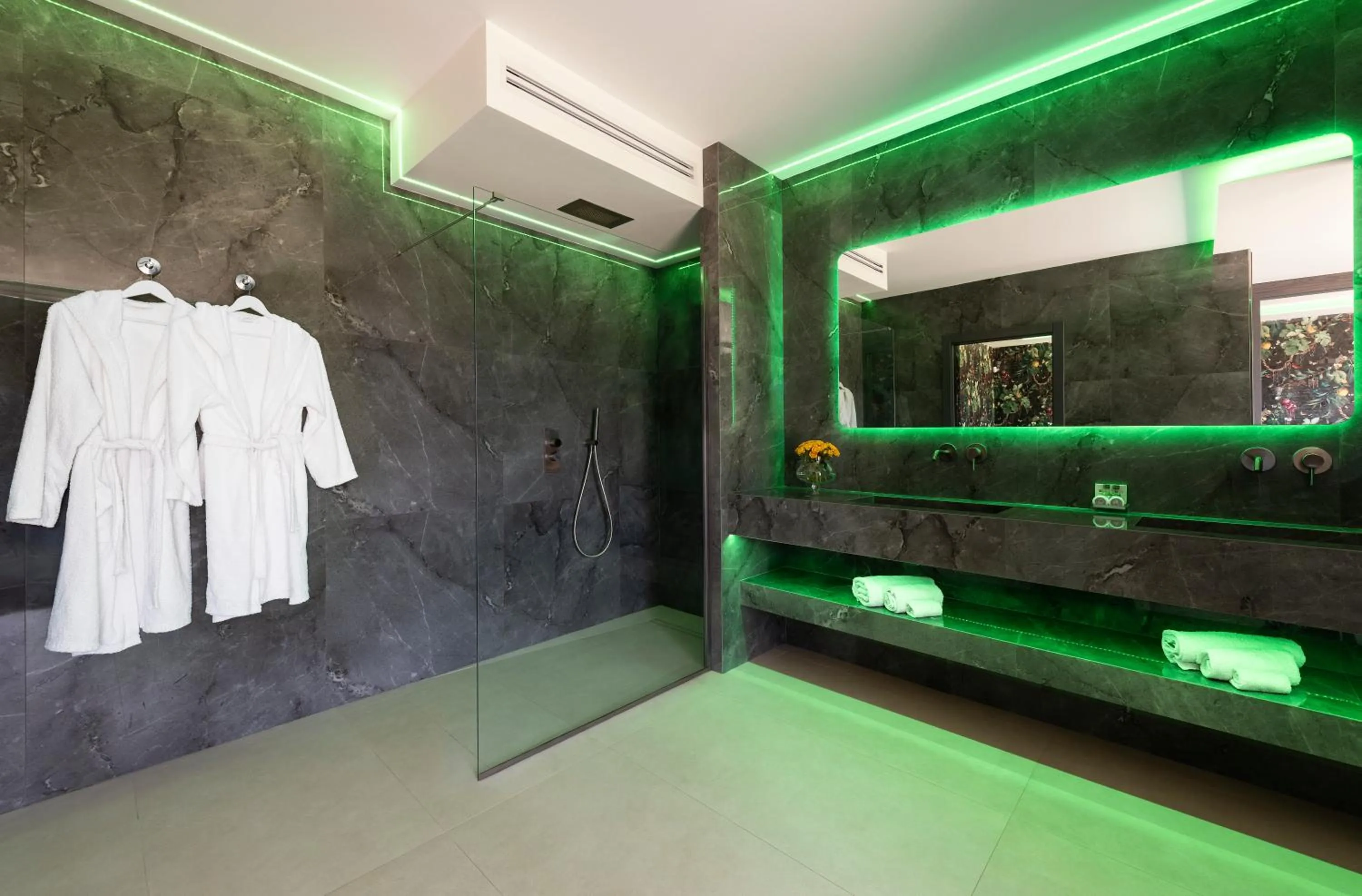 Hot Tub in Masseria Elysium